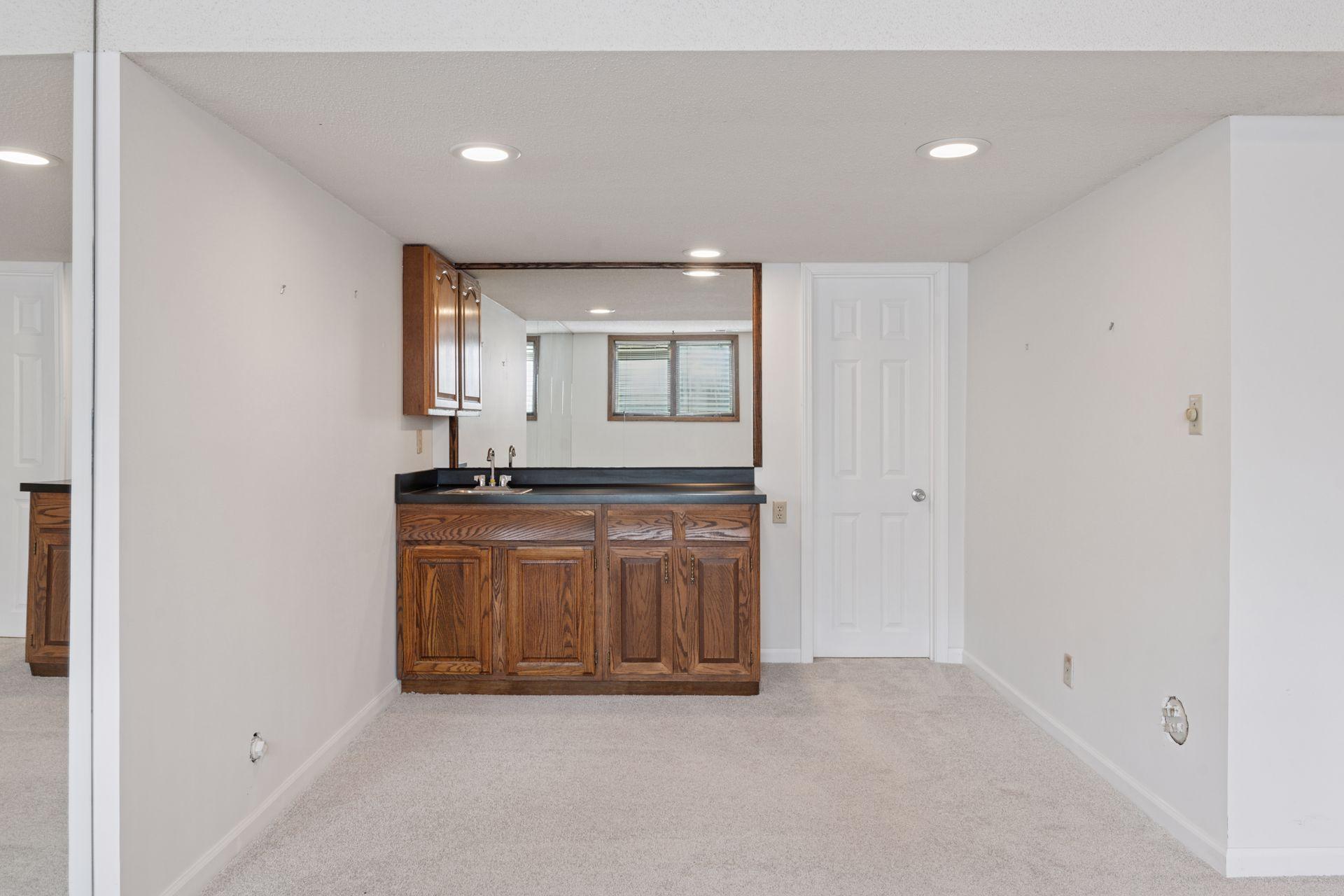 11021 Abbott Lane