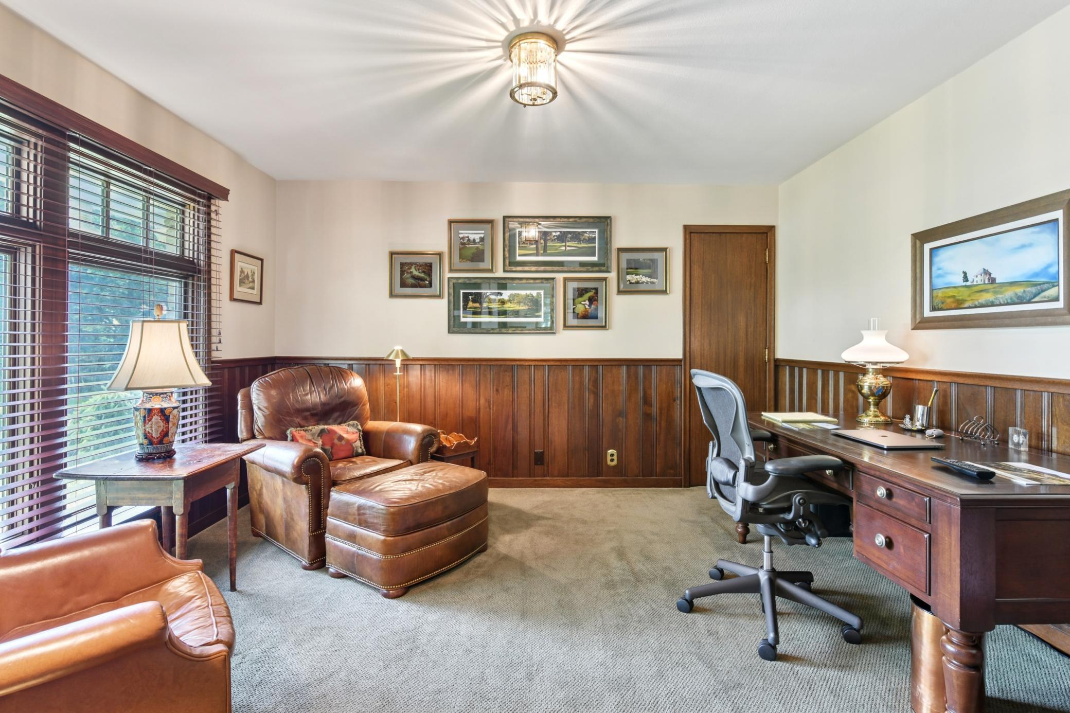5517 Knoll Drive