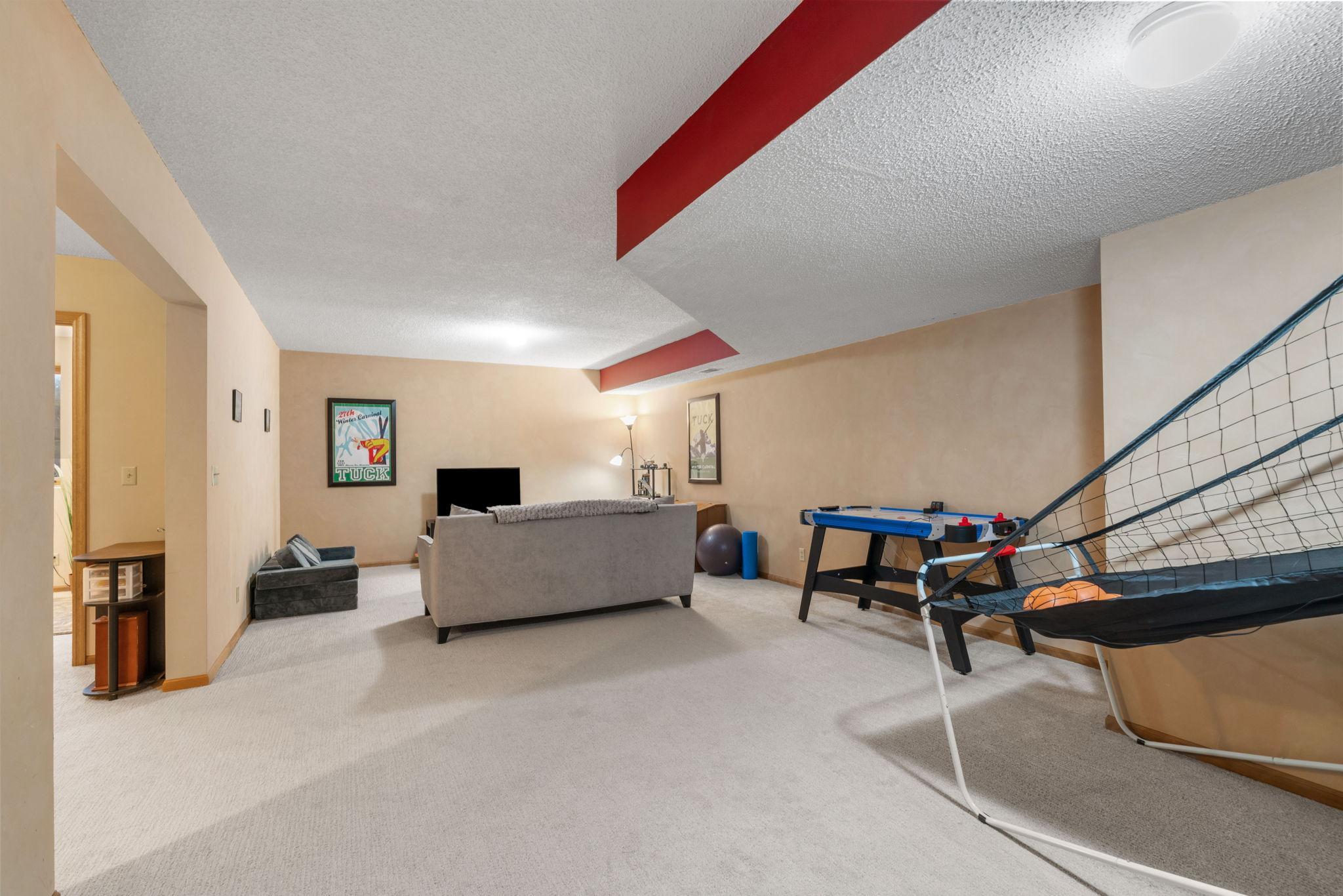 1564 Park Circle