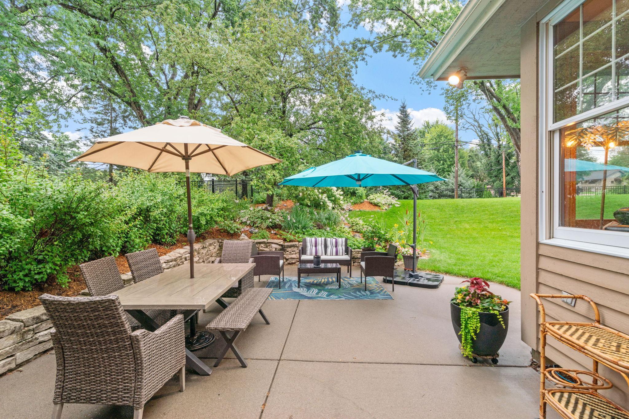 1564 Park Circle