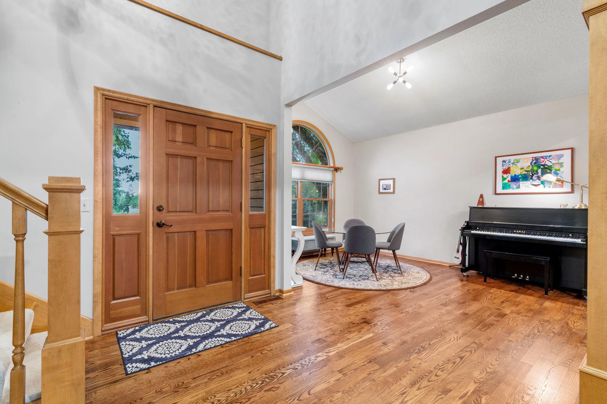 1564 Park Circle