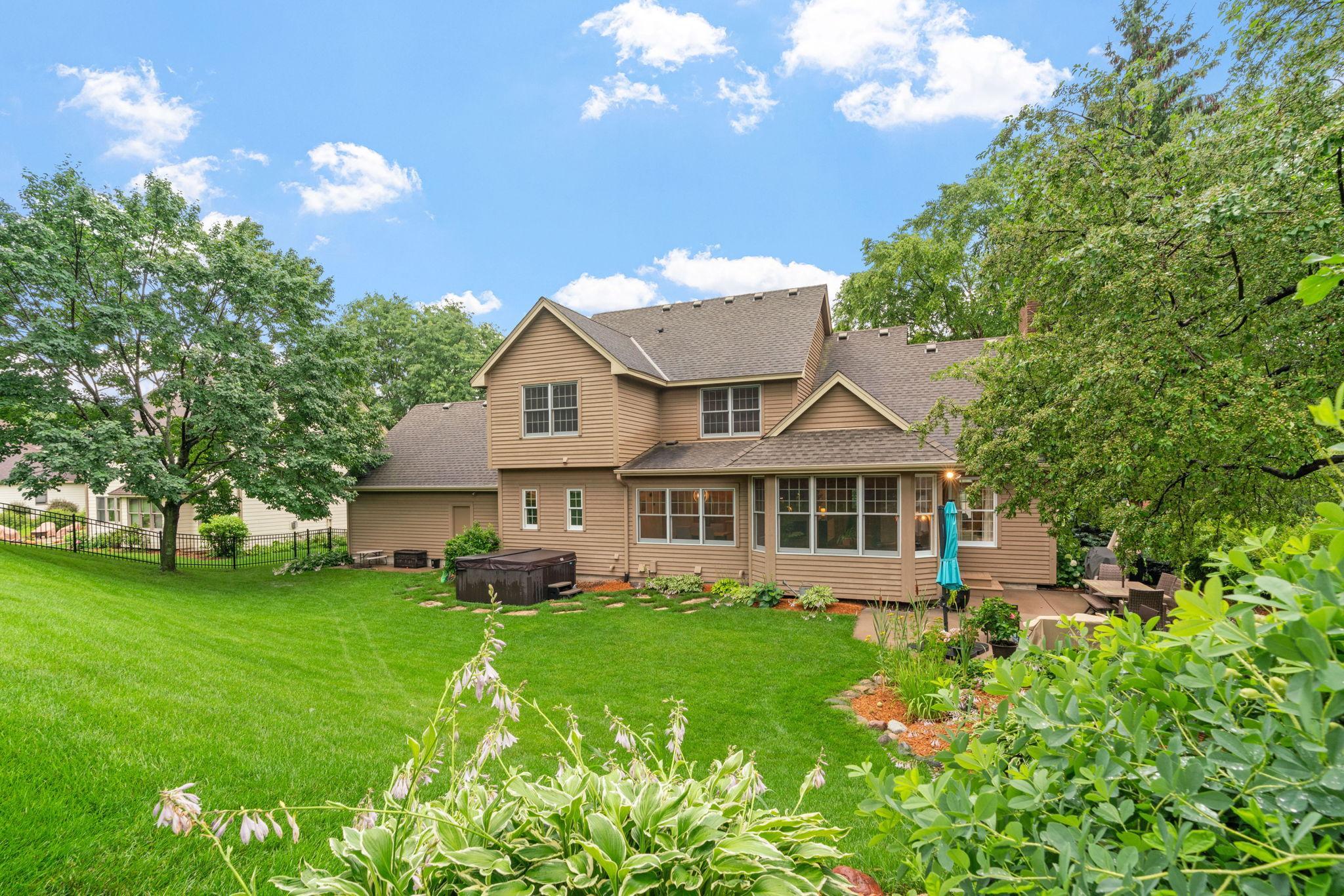 1564 Park Circle