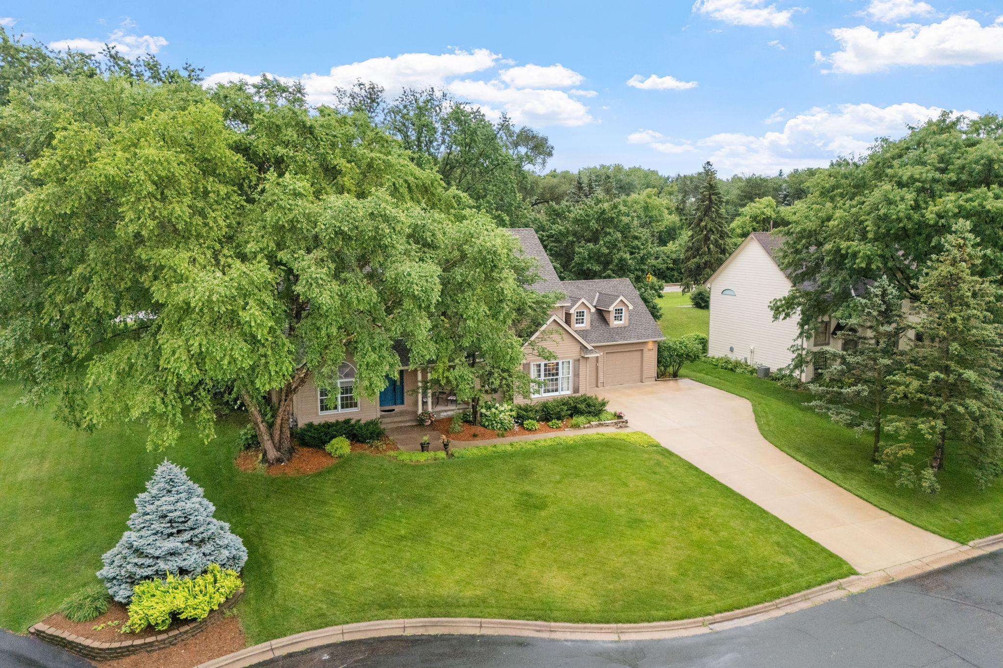 1564 Park Circle