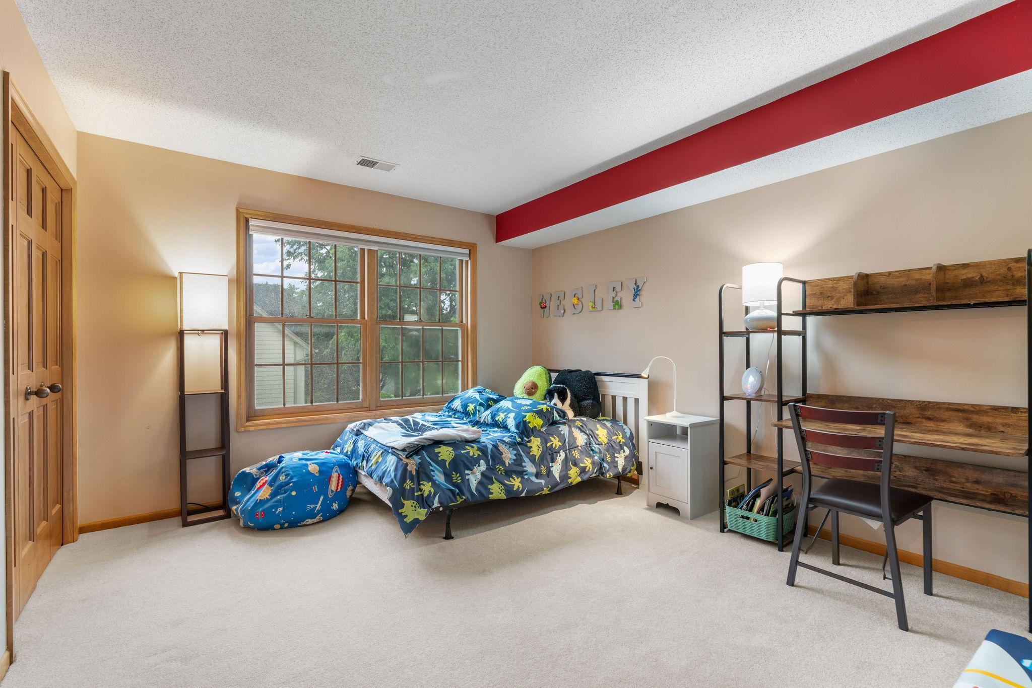 1564 Park Circle