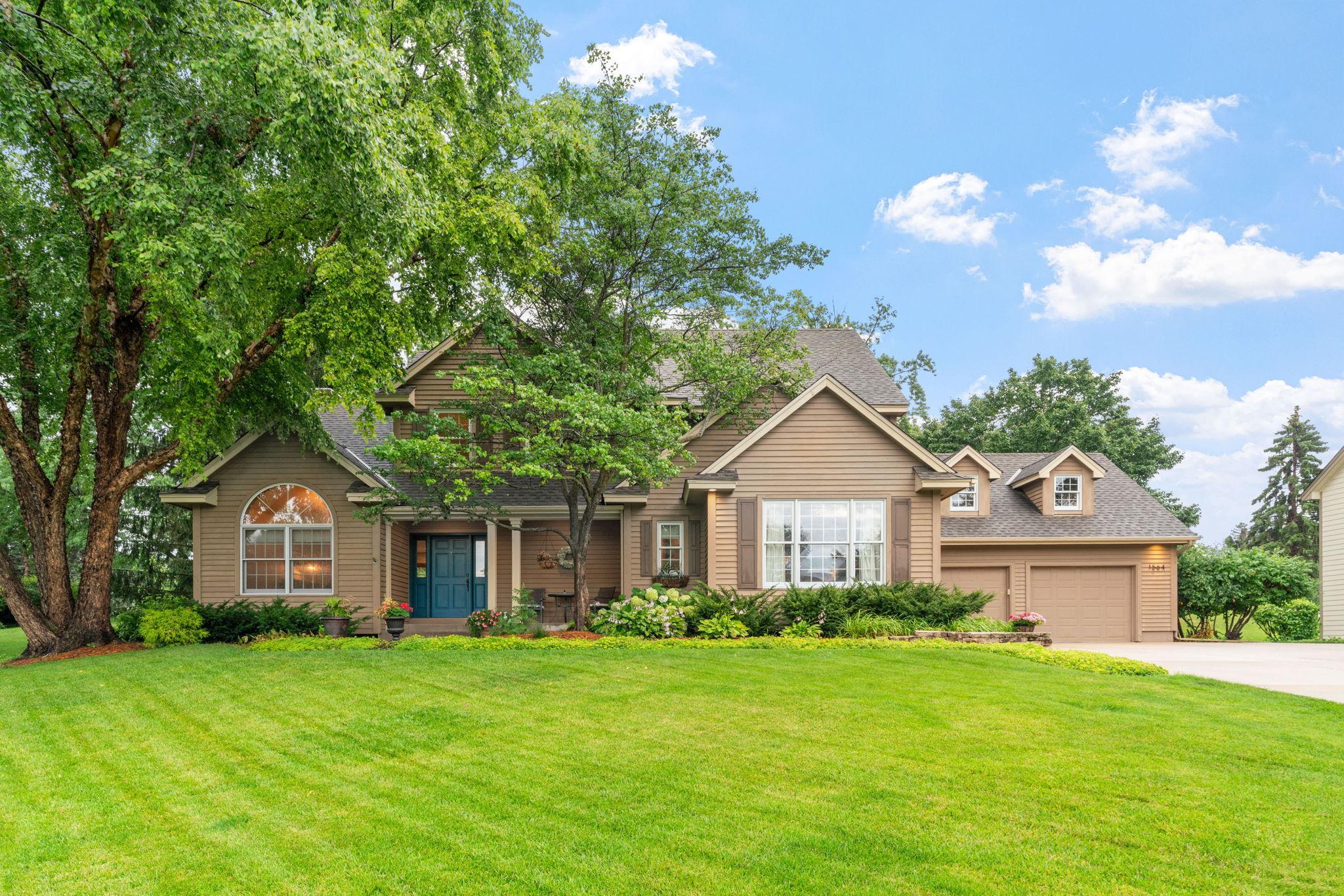1564 Park Circle