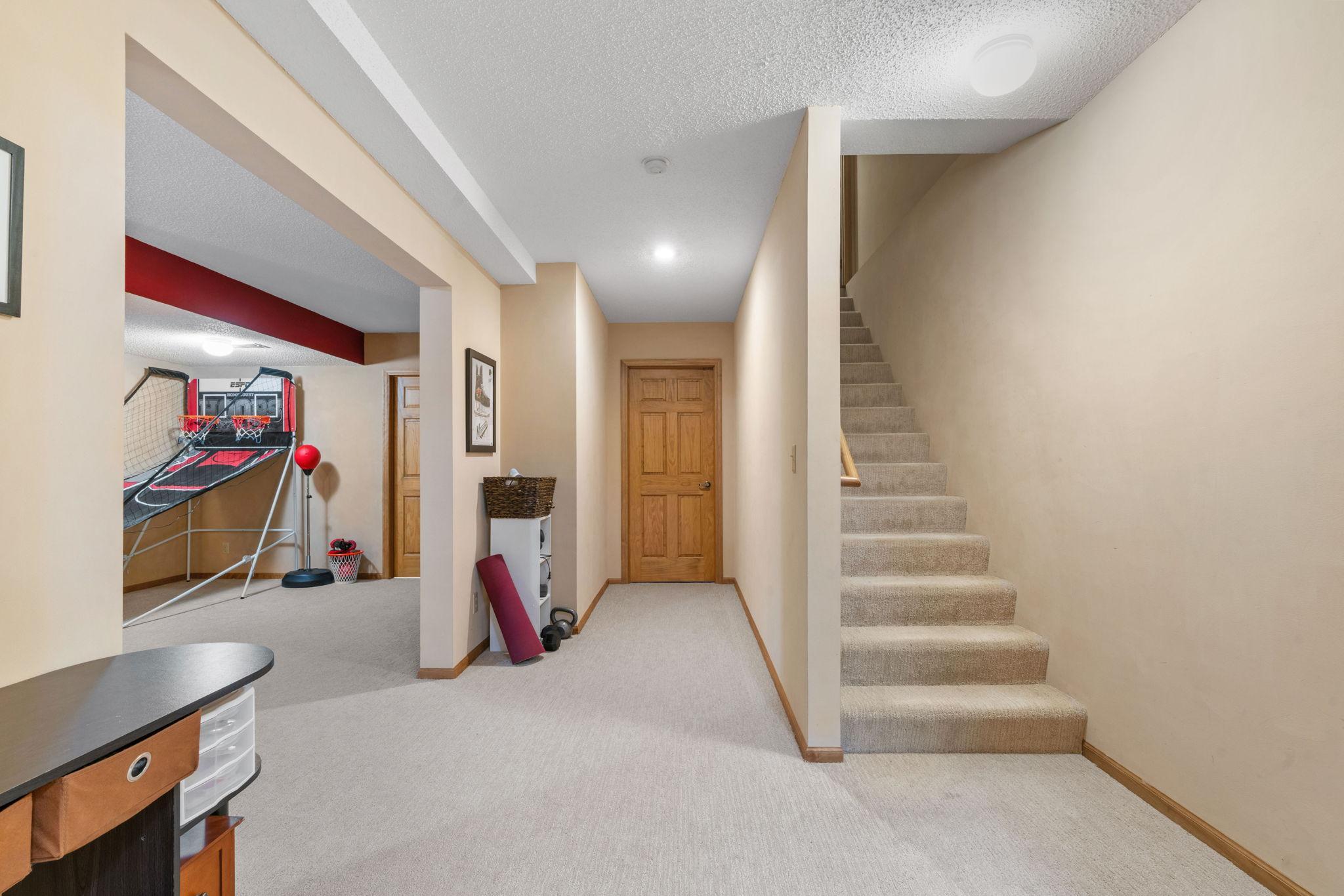 1564 Park Circle