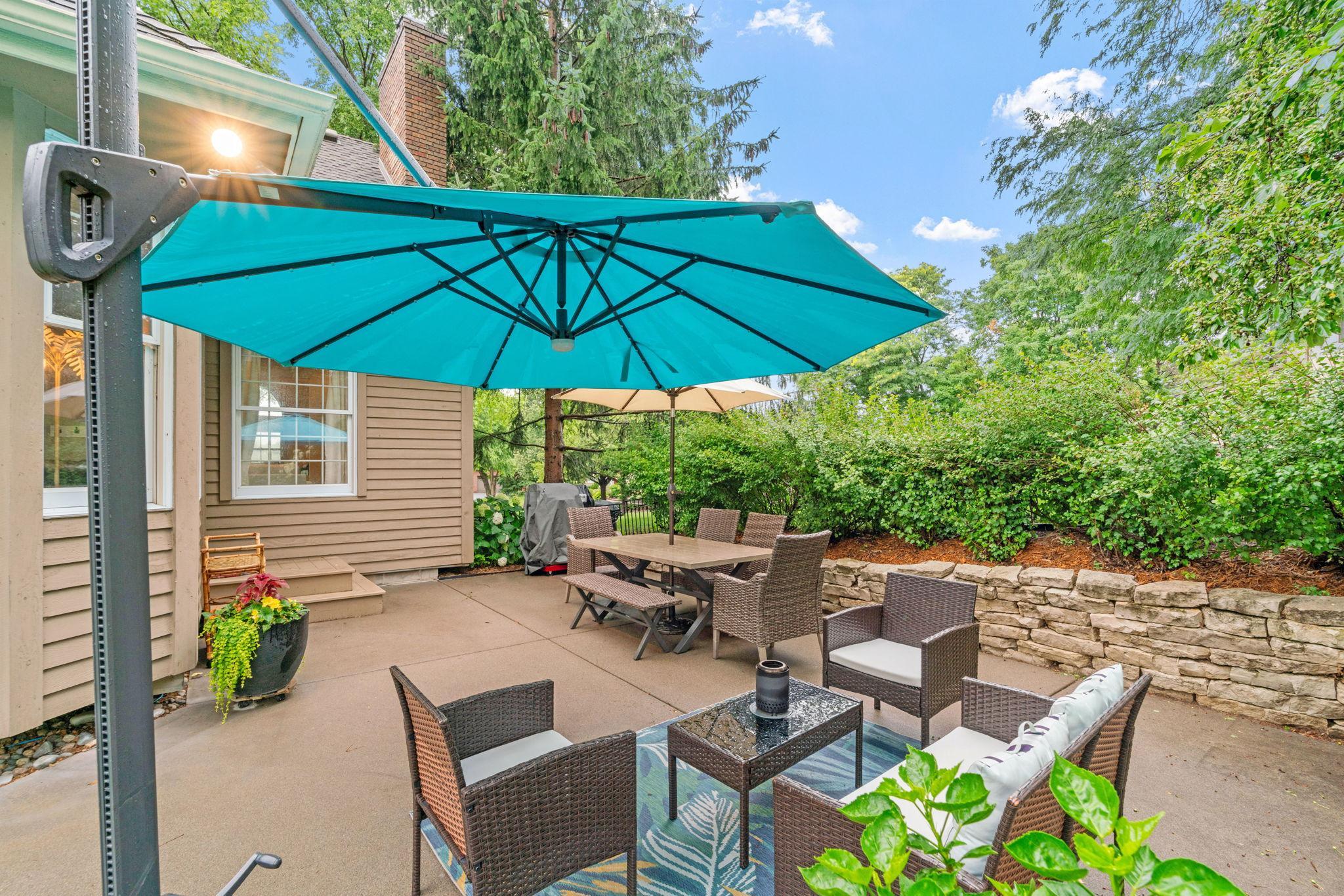 1564 Park Circle