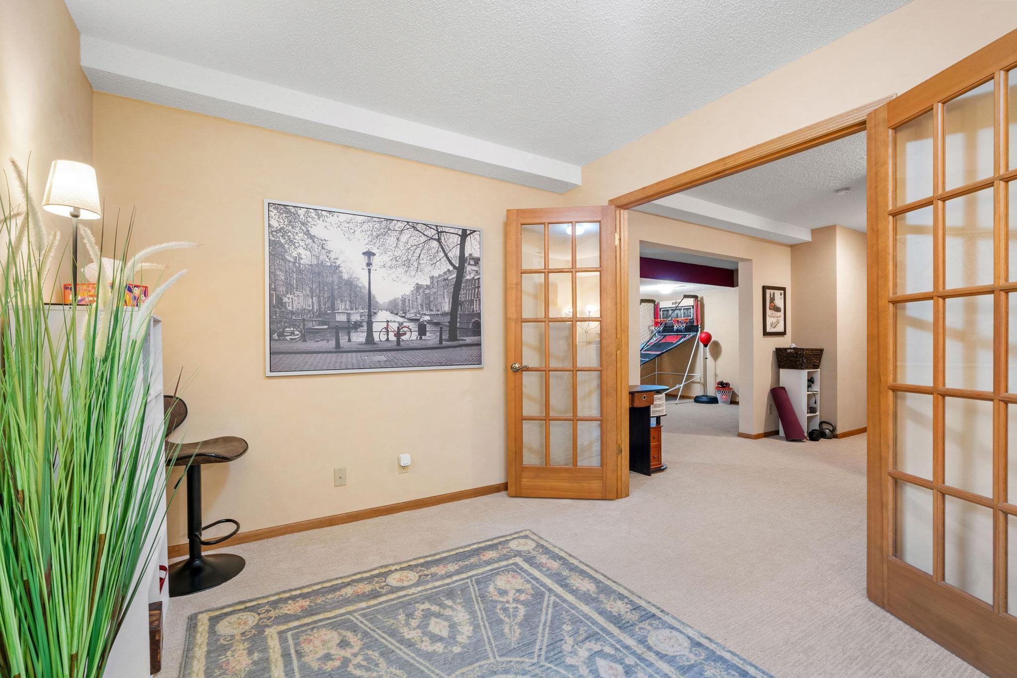 1564 Park Circle