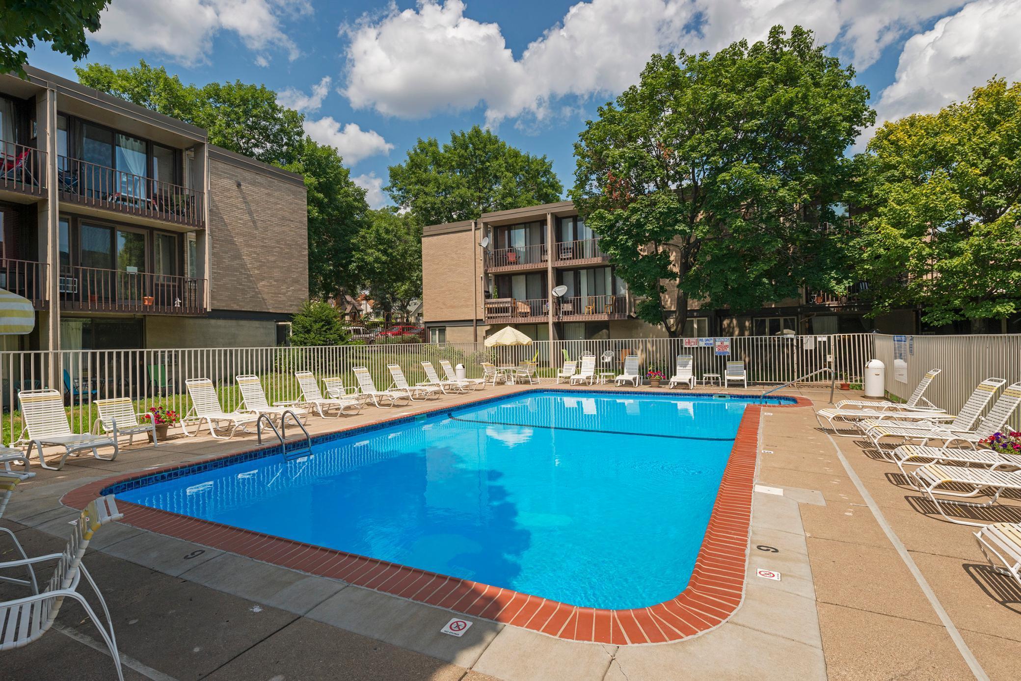 4029 14 Avenue S Unit: 14G