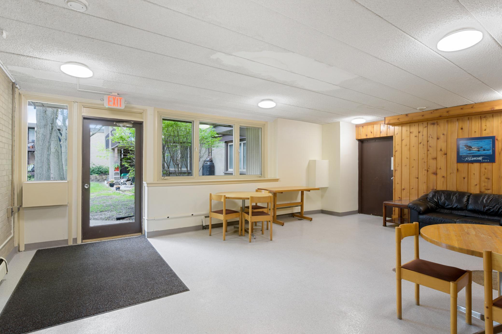 4029 14 Avenue S Unit: 14G