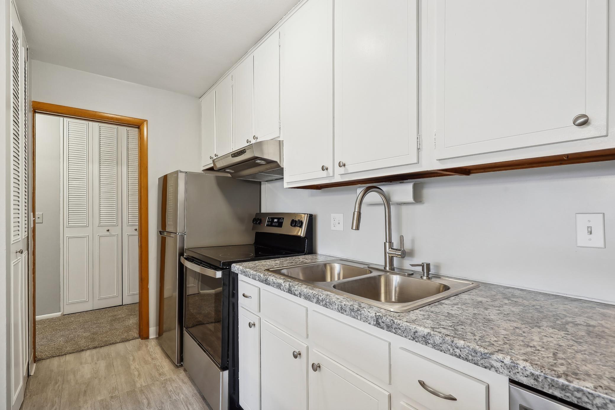 4029 14 Avenue S Unit: 14G