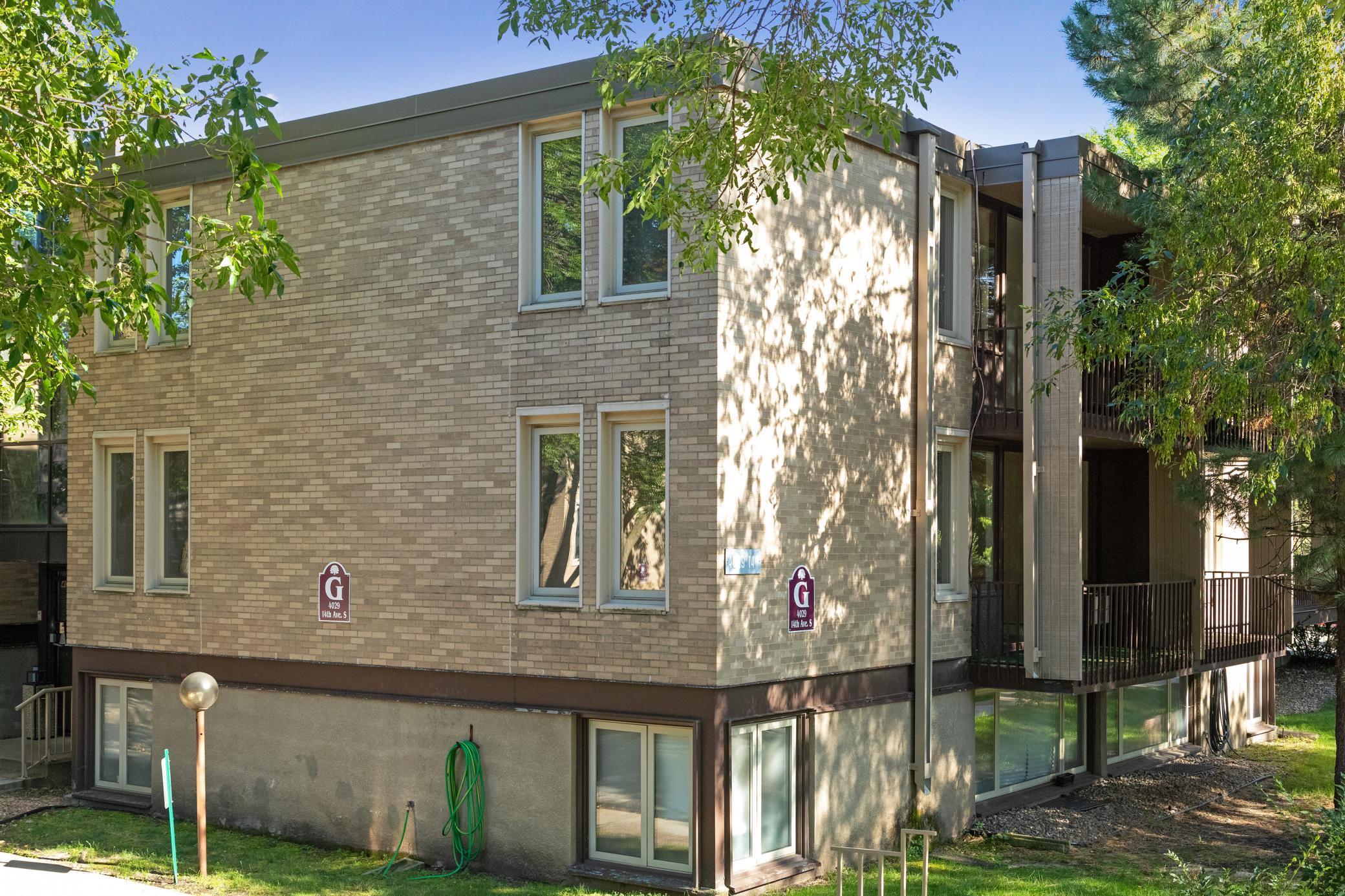 4029 14 Avenue S Unit: 14G