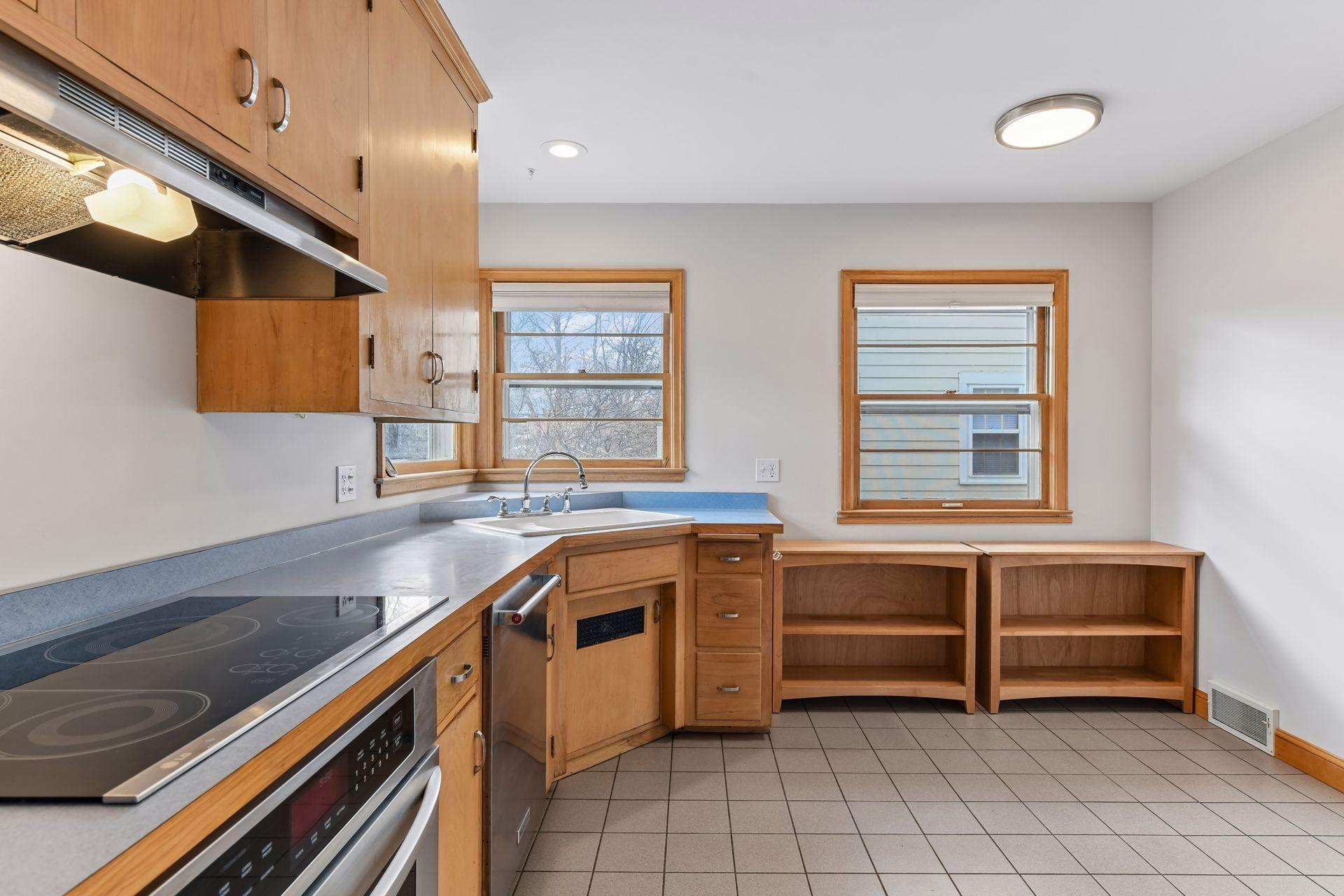5521 Cumberland Road