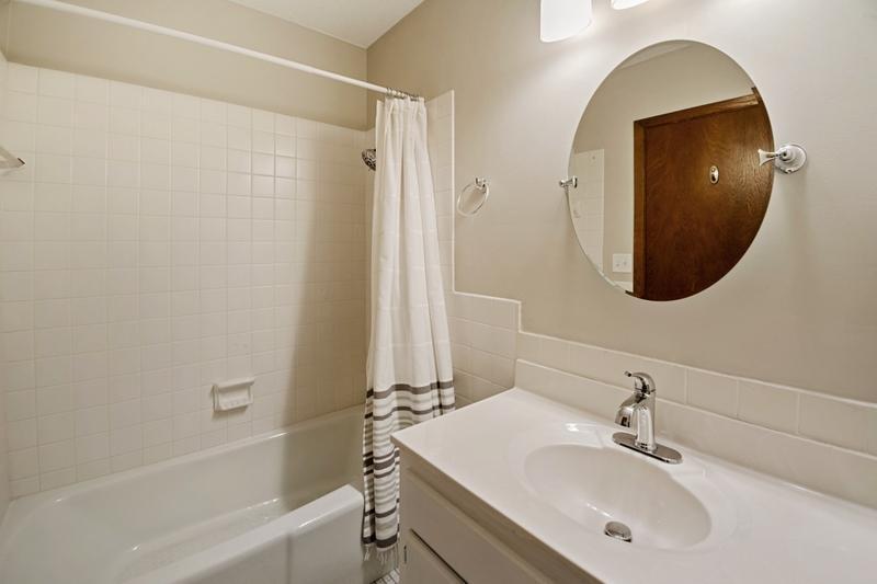 1077 Sibley Memorial Highway Unit: 508