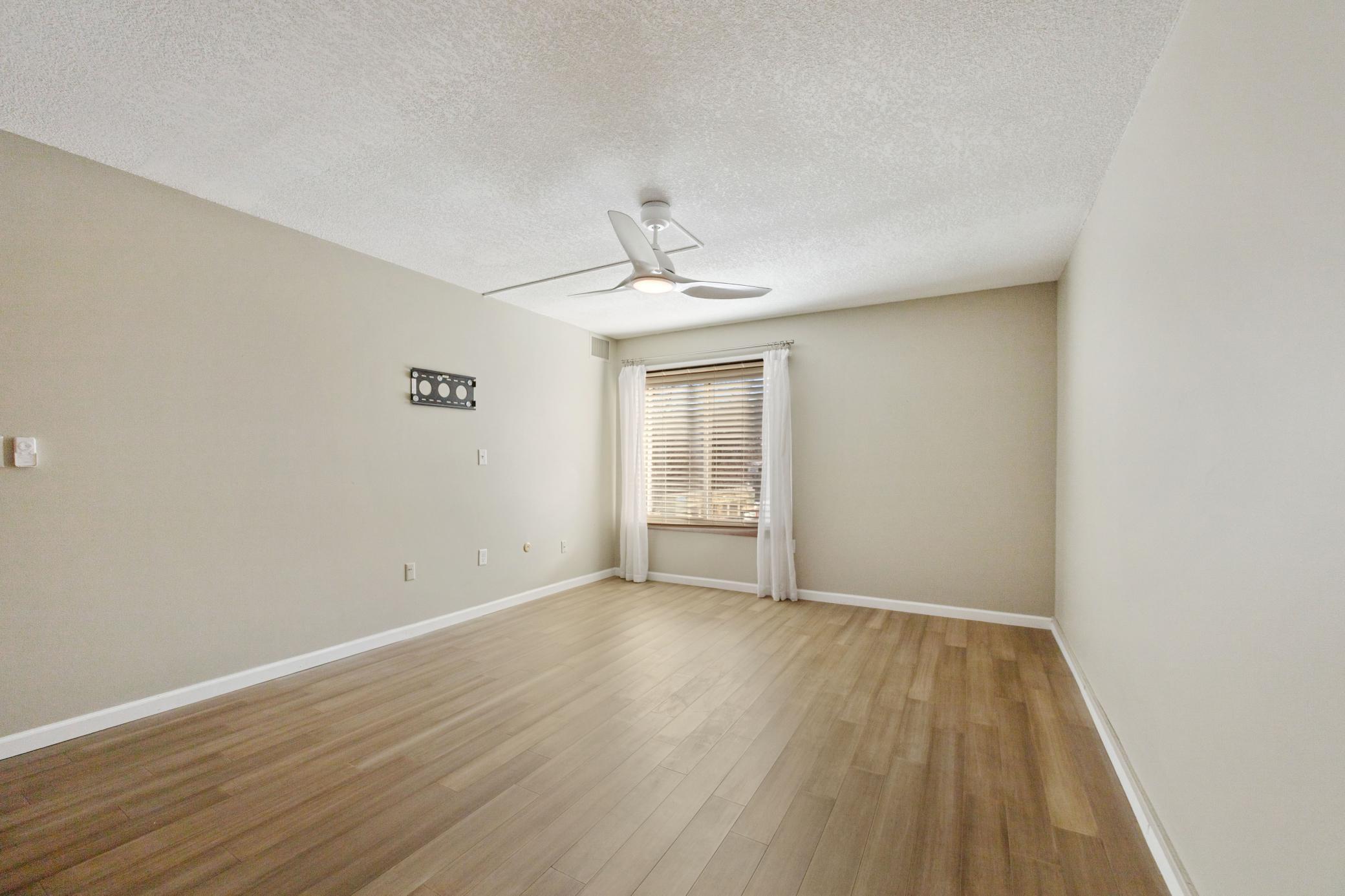1077 Sibley Memorial Highway Unit: 508