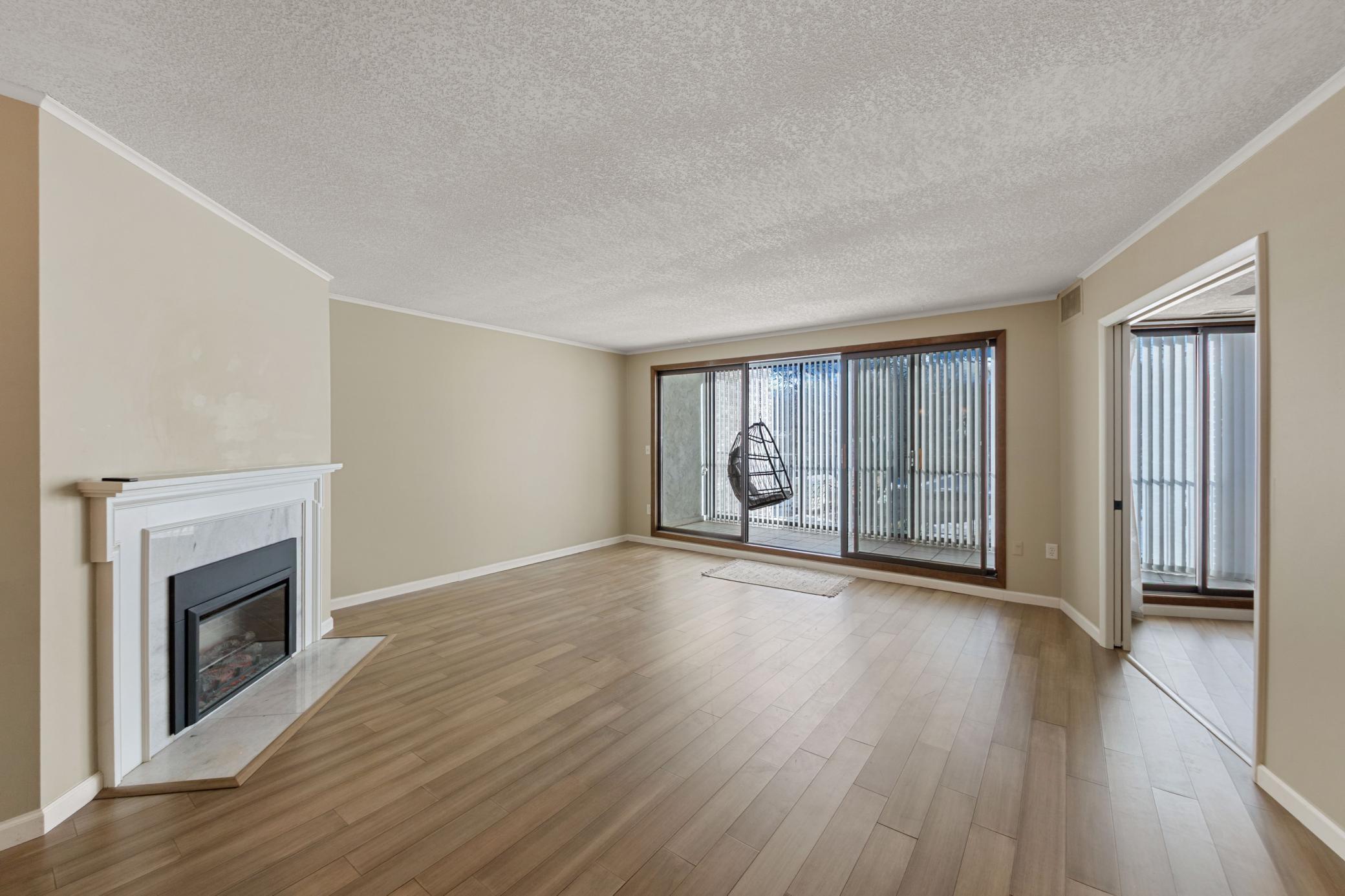 1077 Sibley Memorial Highway Unit: 508