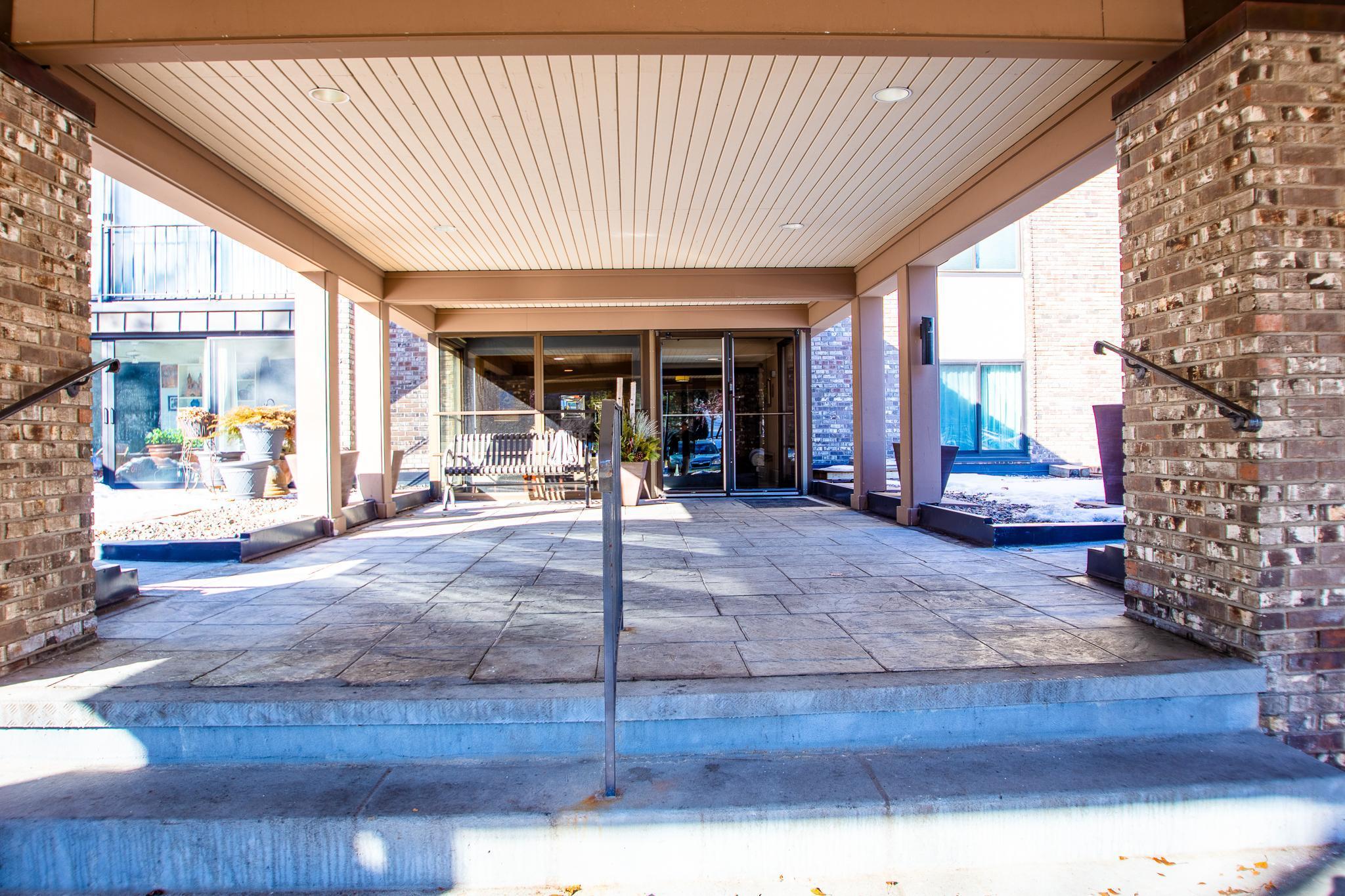 1077 Sibley Memorial Highway Unit: 508