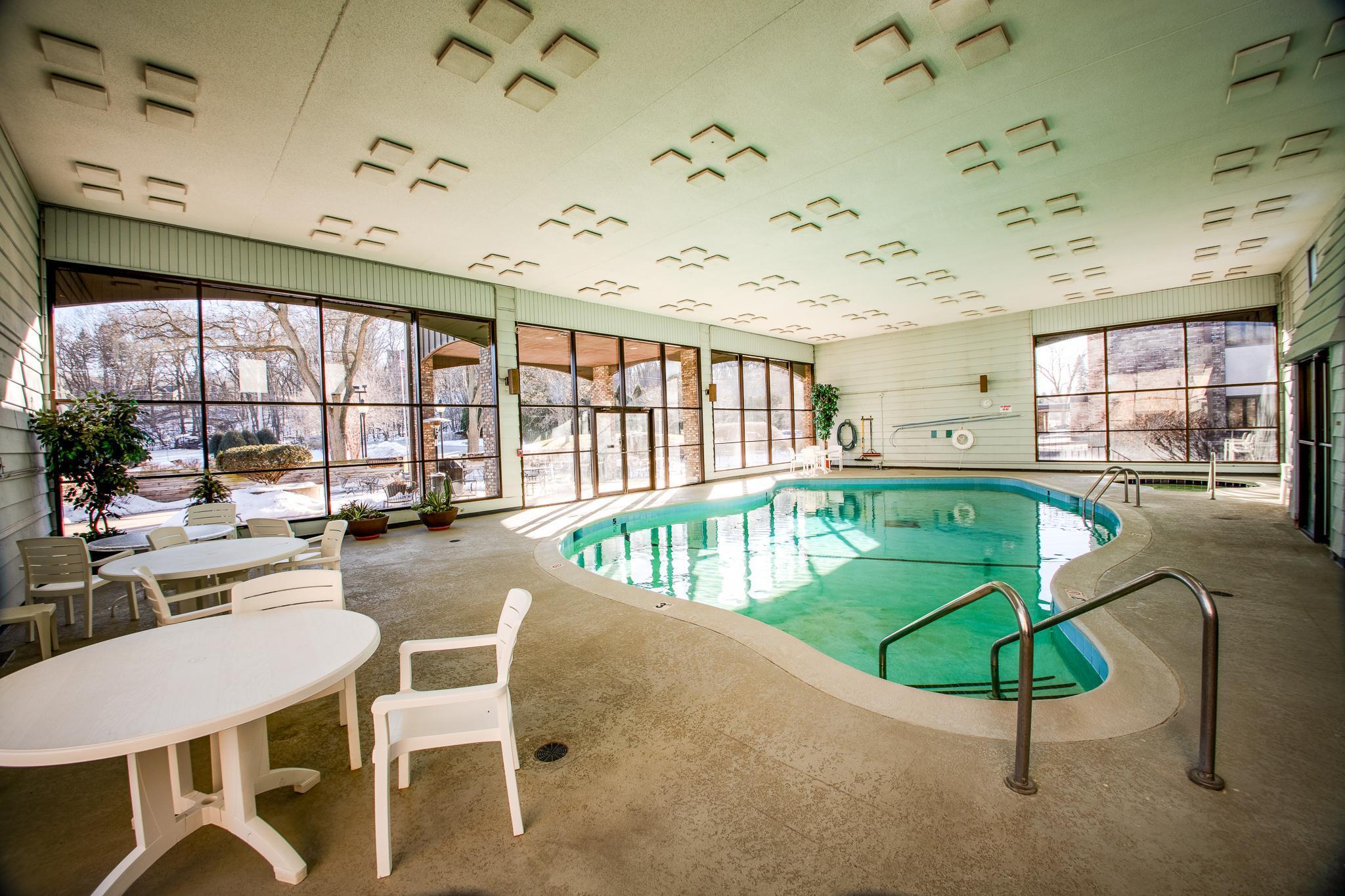 1077 Sibley Memorial Highway Unit: 508