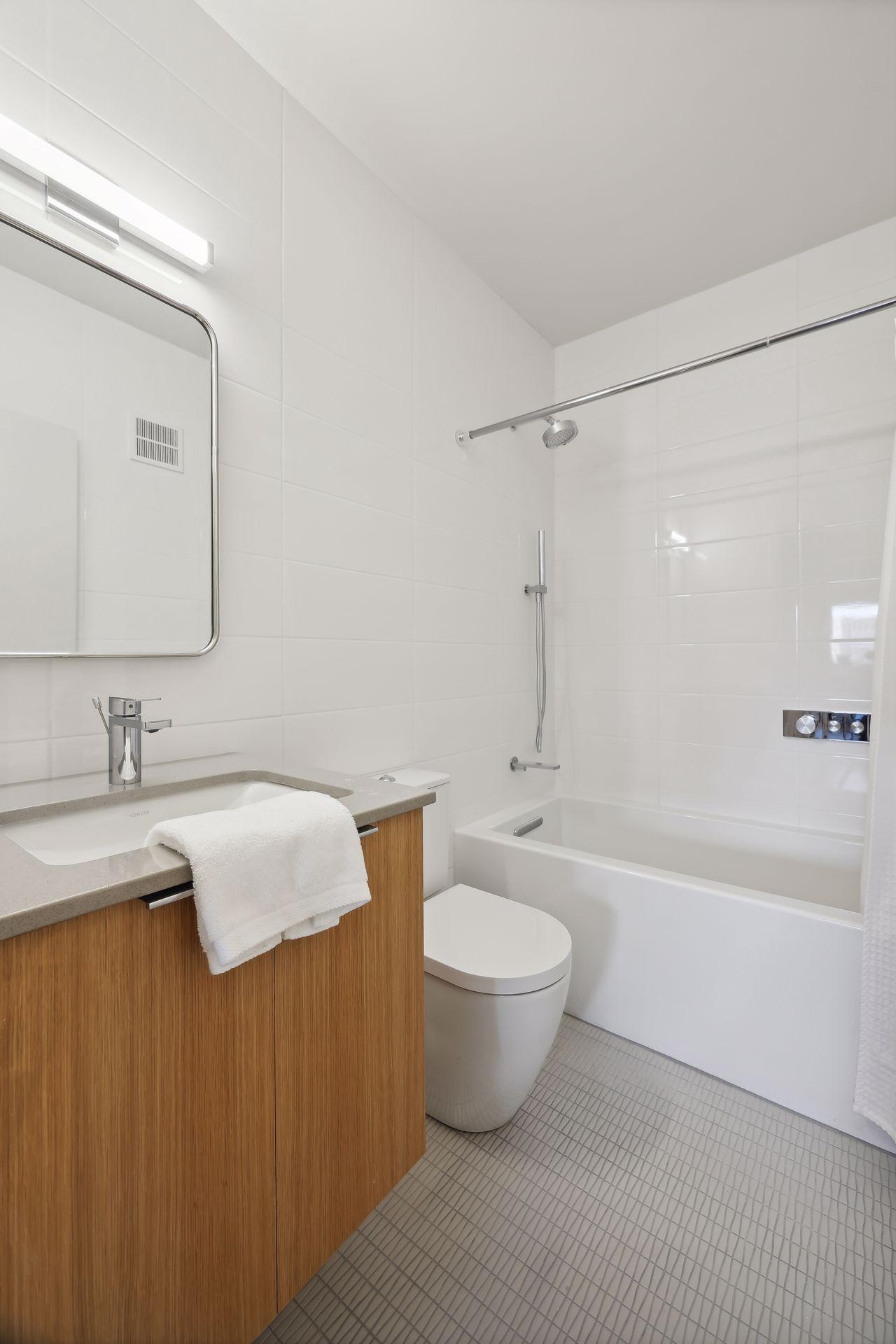 1225 Lasalle Avenue Unit: 2301