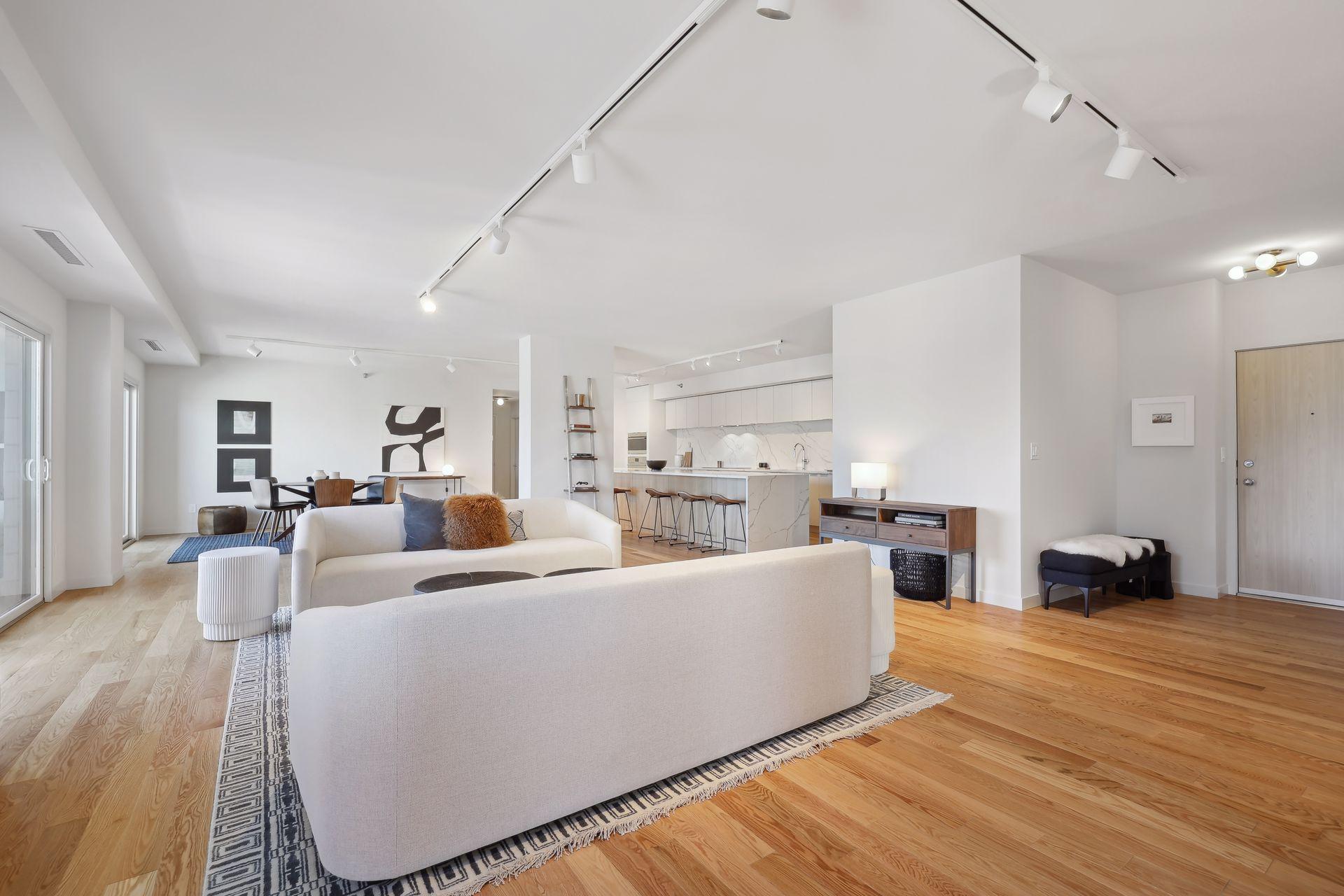 1225 Lasalle Avenue Unit: 2301