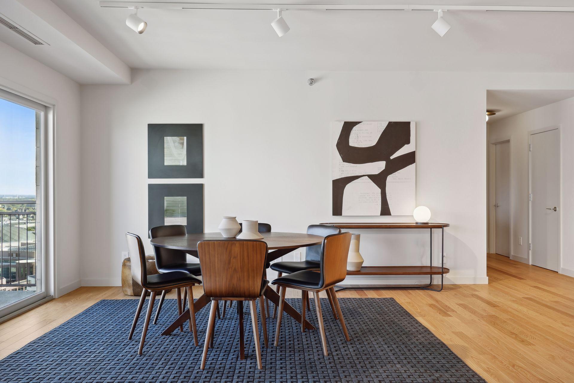 1225 Lasalle Avenue Unit: 2301