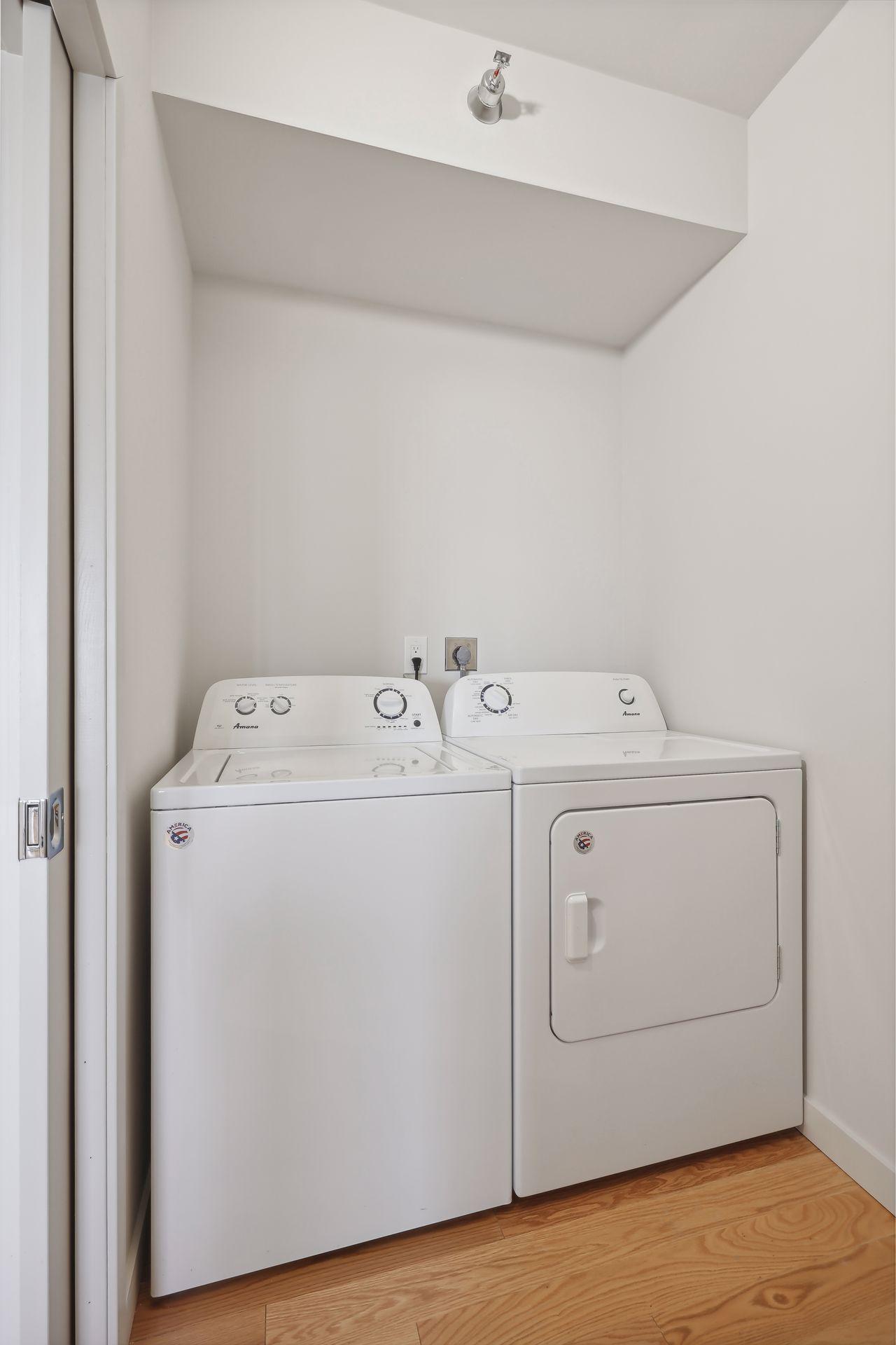 1225 Lasalle Avenue Unit: 2301