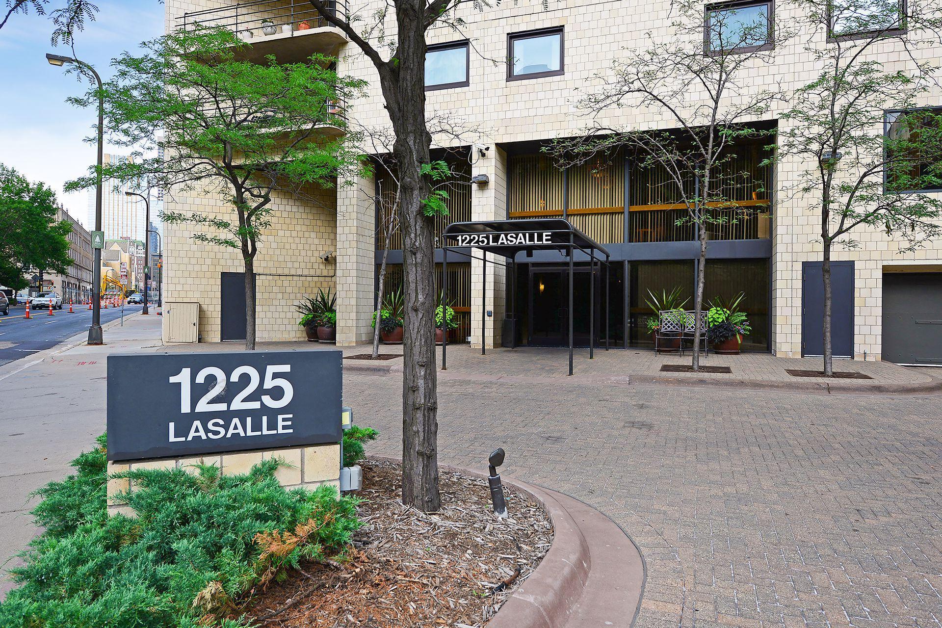 1225 Lasalle Avenue Unit: 2301