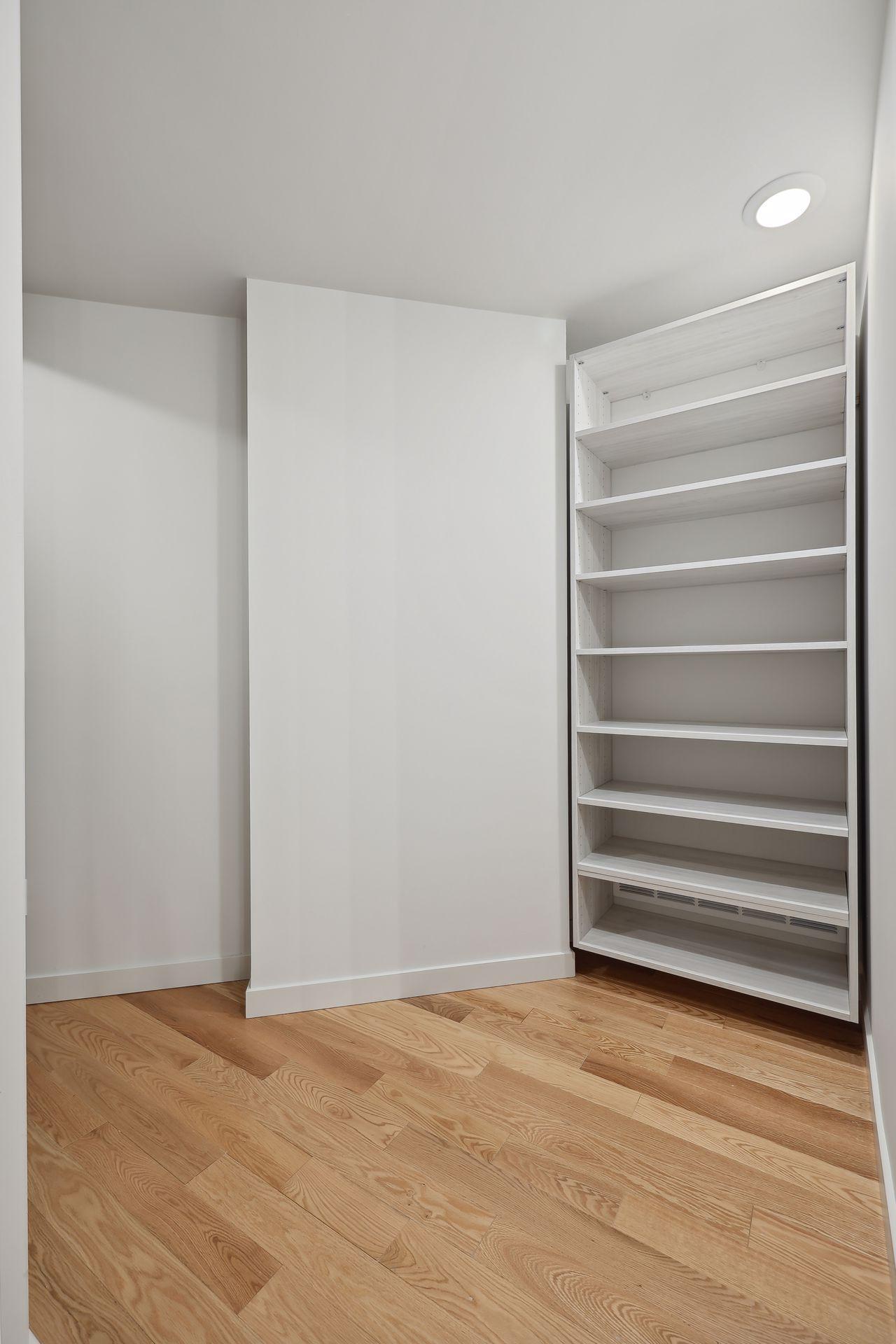 1225 Lasalle Avenue Unit: 2301