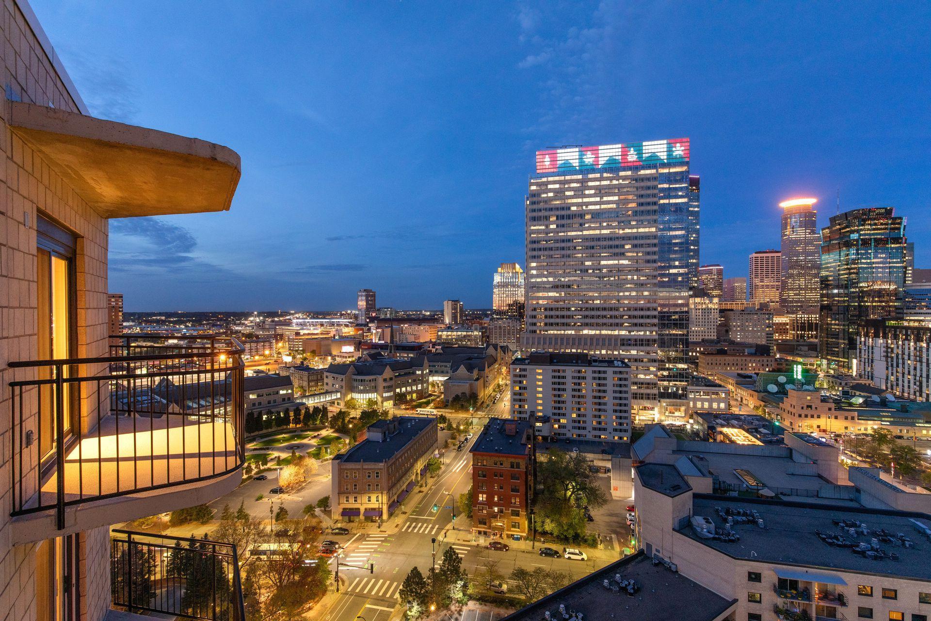 1225 Lasalle Avenue Unit: 2301