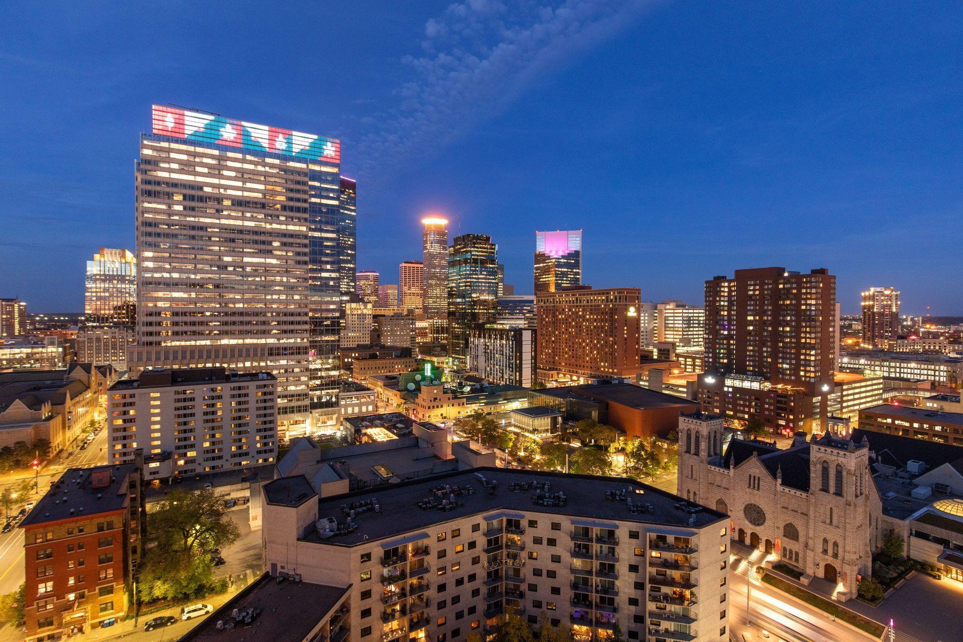 1225 Lasalle Avenue Unit: 2301
