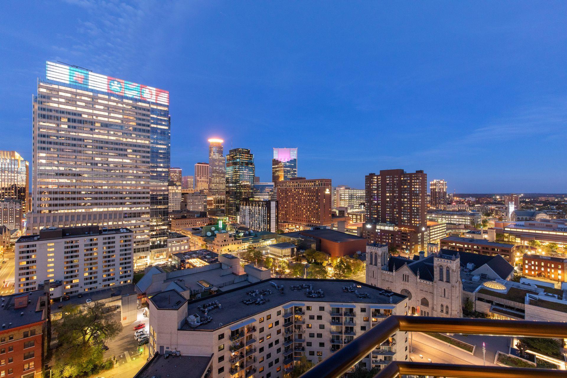 1225 Lasalle Avenue Unit: 2301