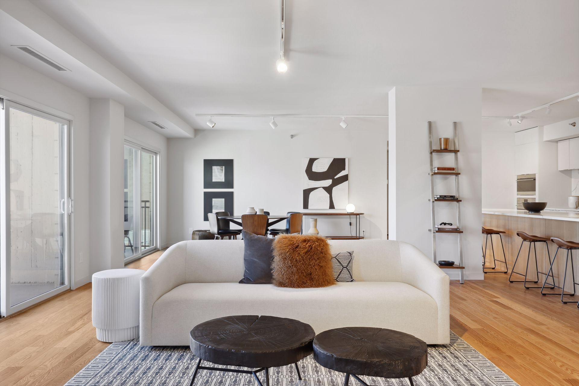 1225 Lasalle Avenue Unit: 2301