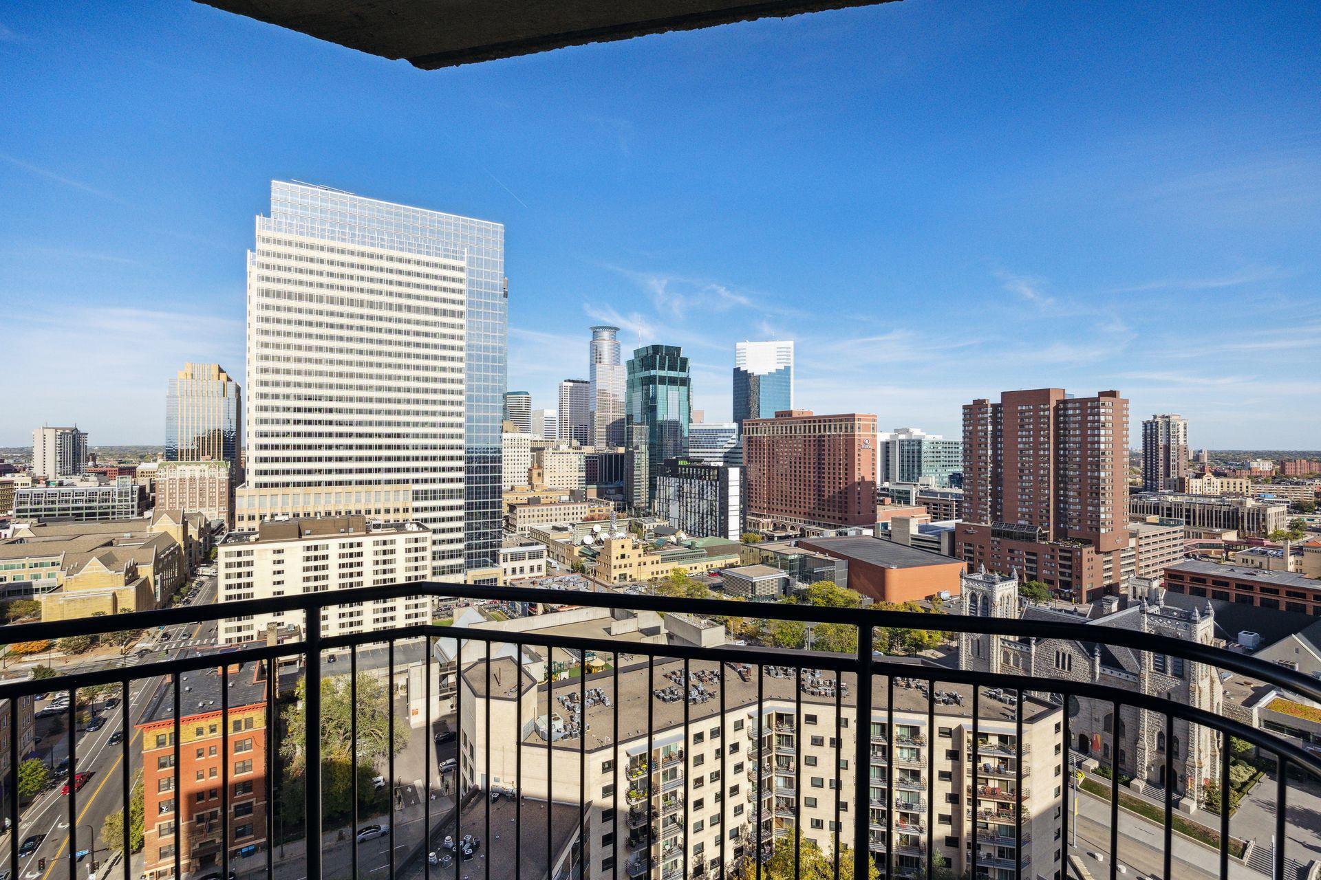1225 Lasalle Avenue Unit: 2301
