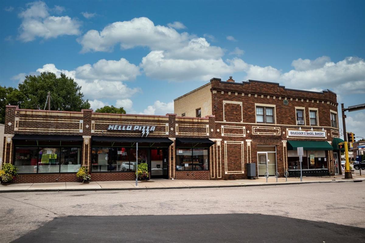 4325 Chowen Avenue S Unit: 1