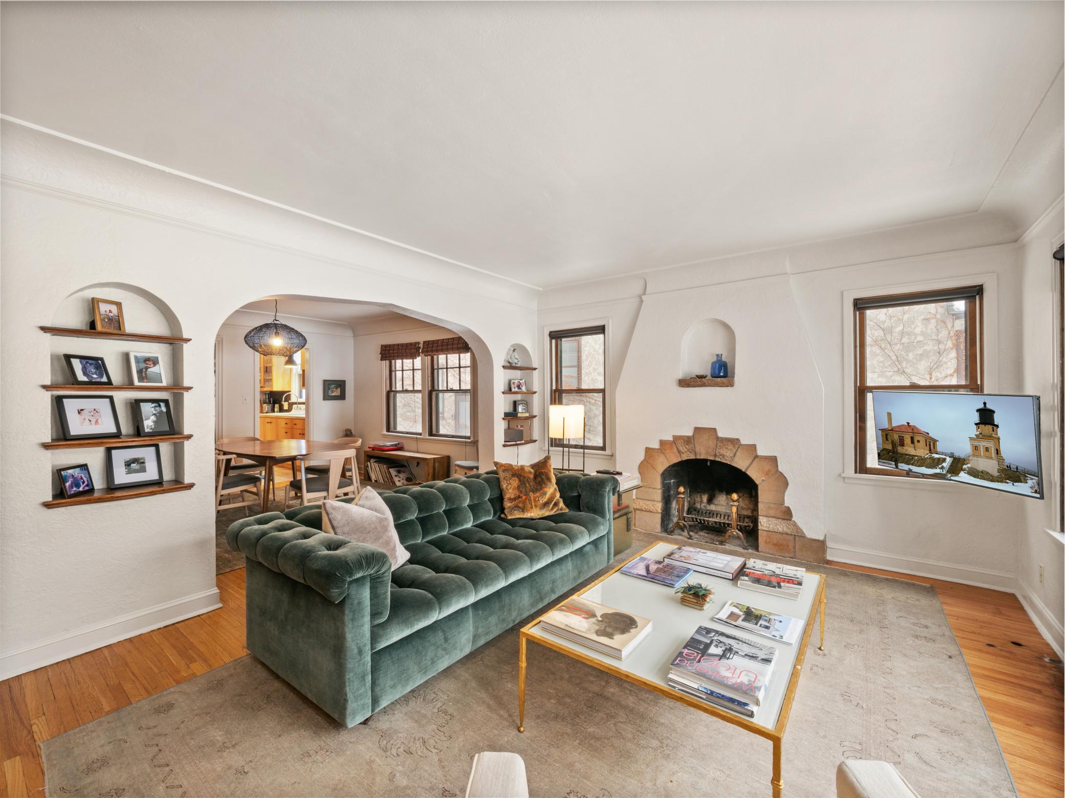 4325 Chowen Avenue S Unit: 1