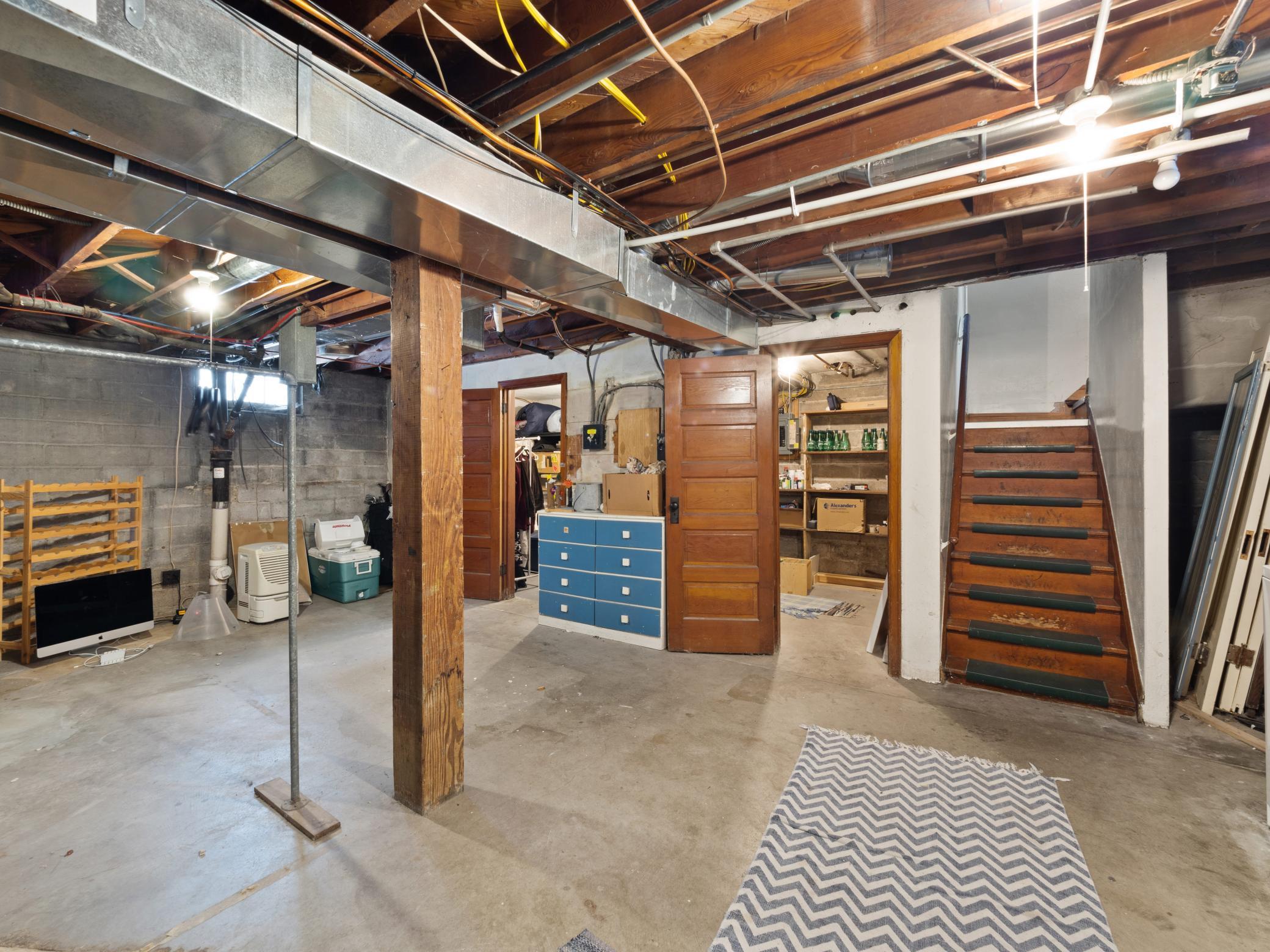 4325 Chowen Avenue S Unit: 1