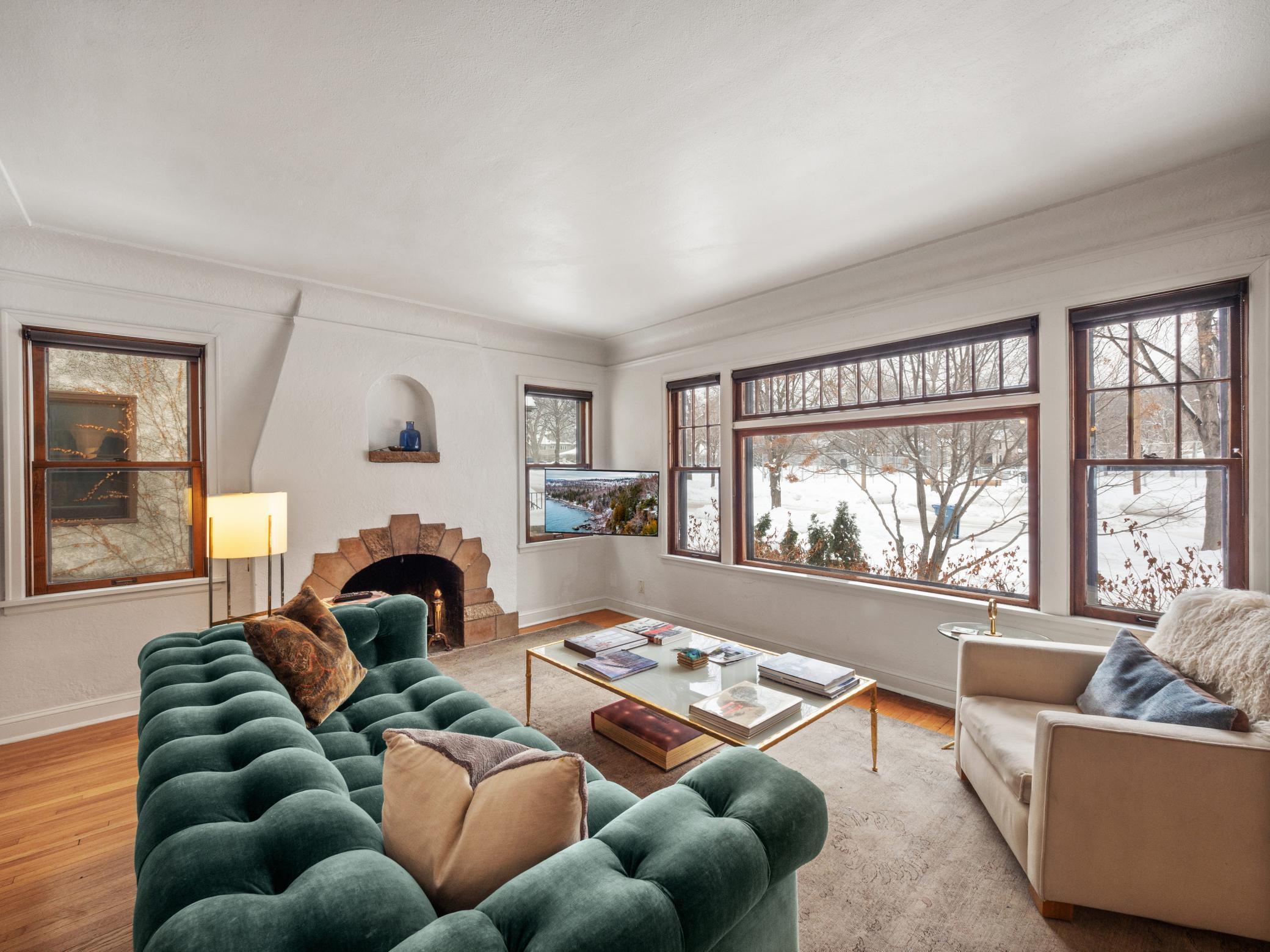 4325 Chowen Avenue S Unit: 1