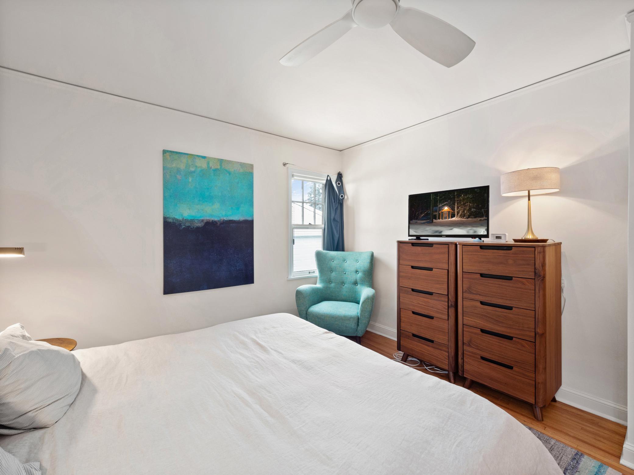 4325 Chowen Avenue S Unit: 1
