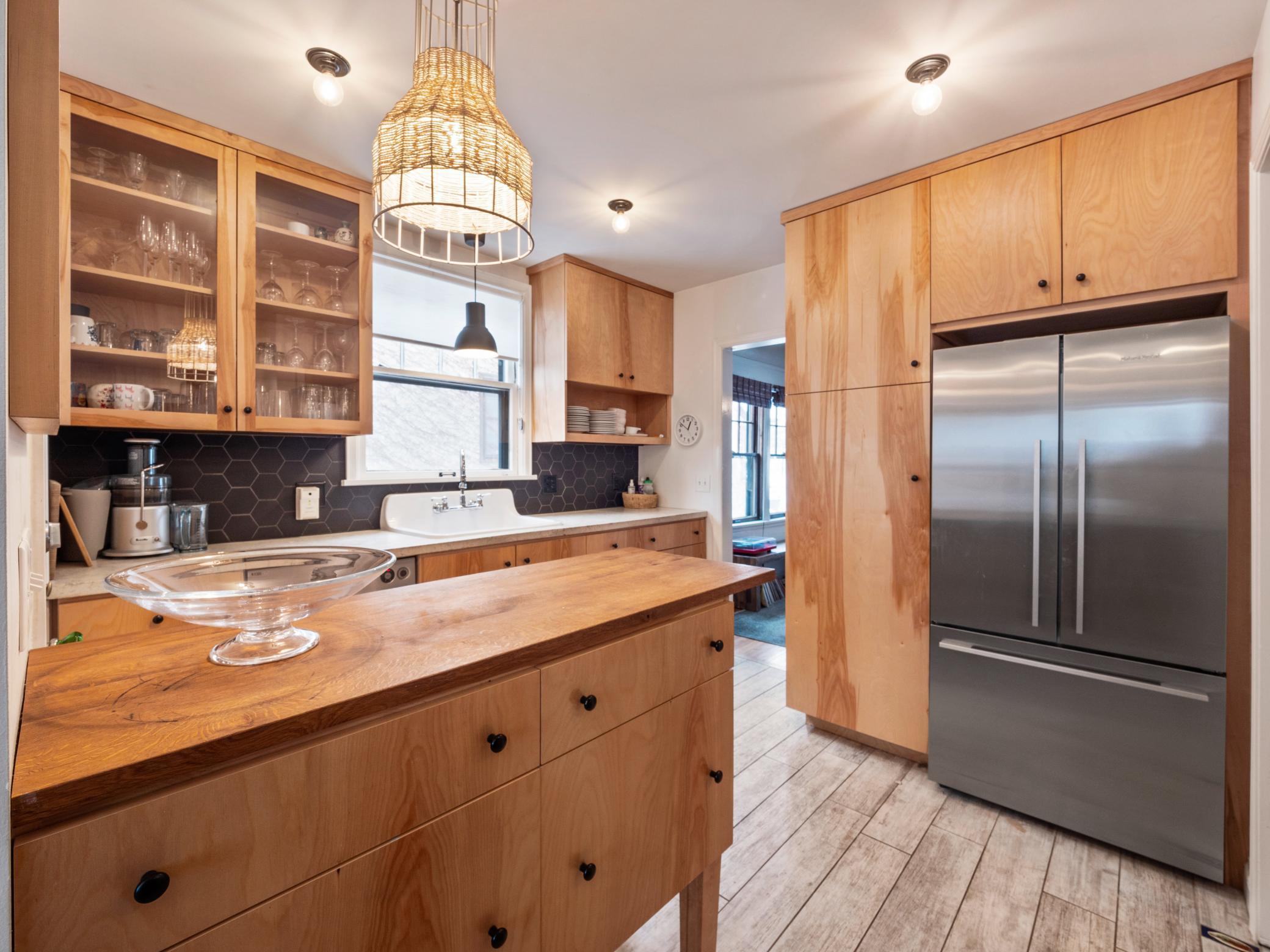 4325 Chowen Avenue S Unit: 1