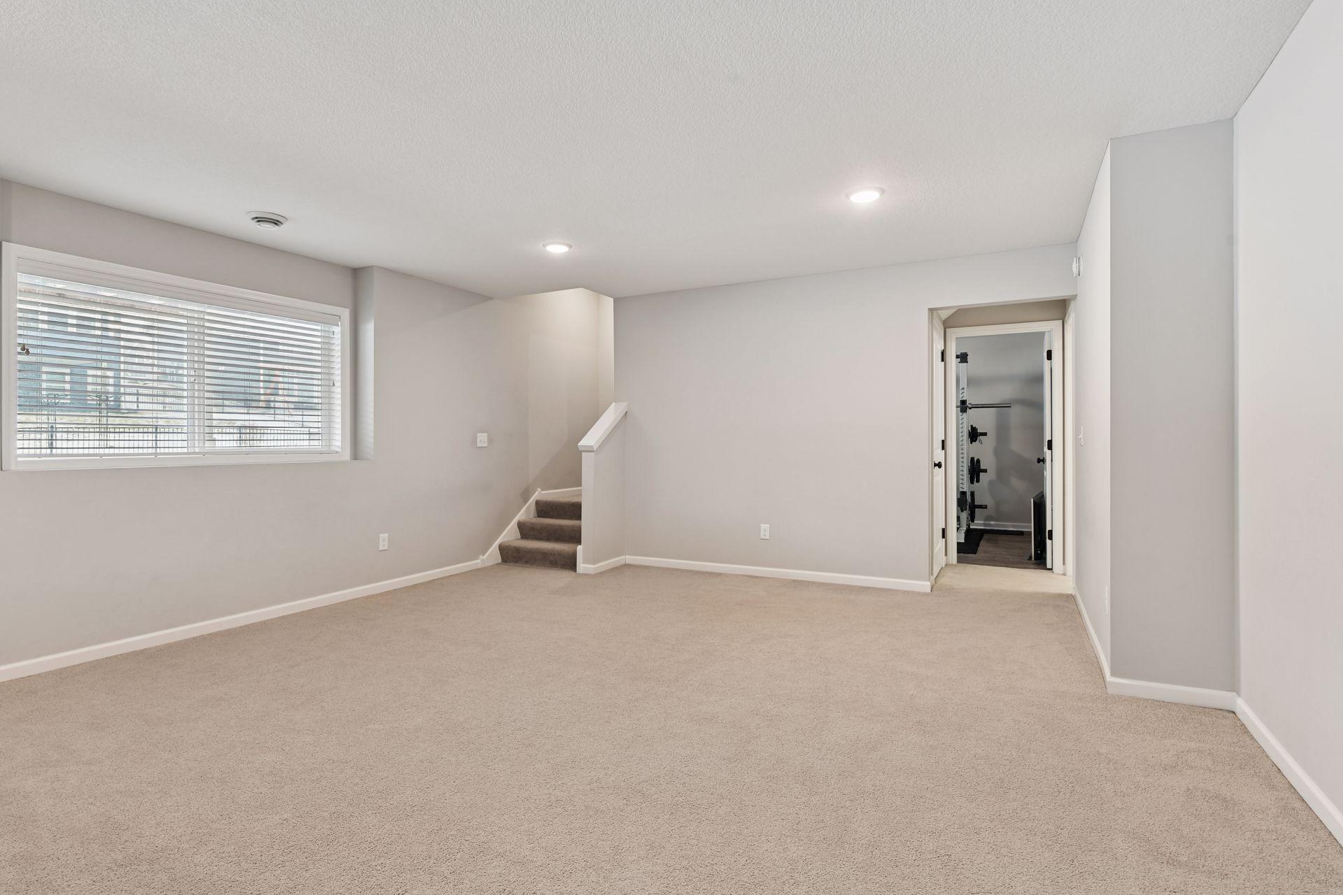 5562 Zircon Lane N