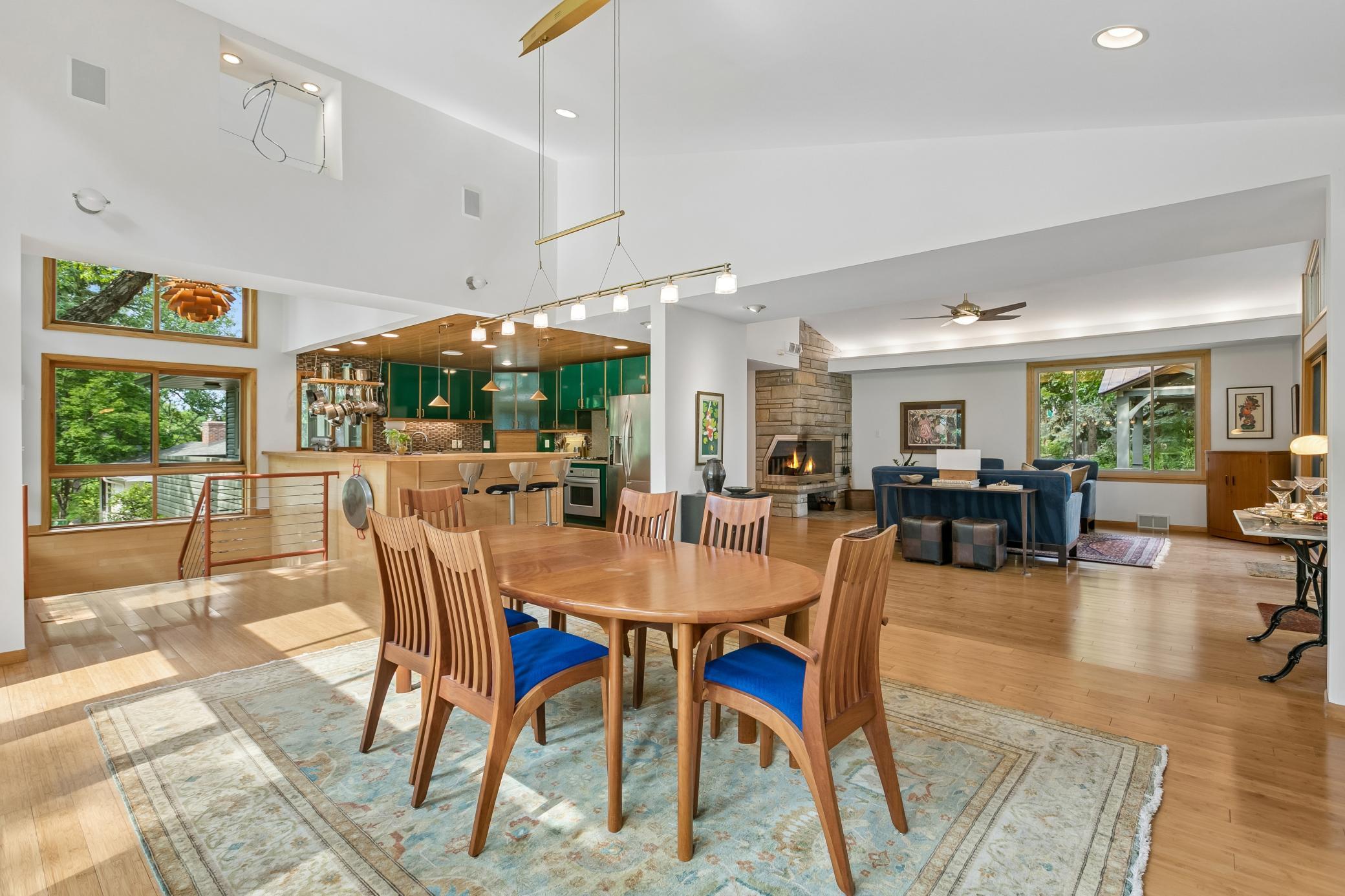 5020 Colonial Drive
