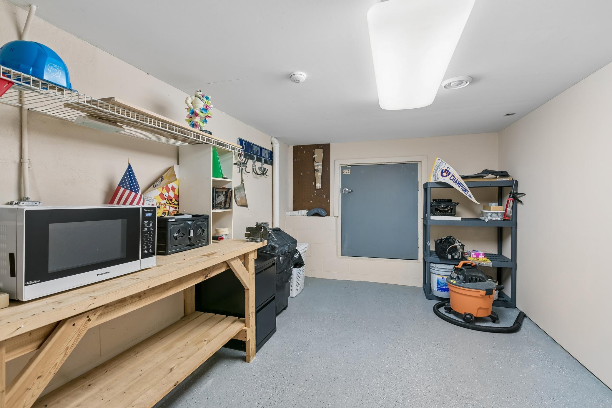 5020 Colonial Drive