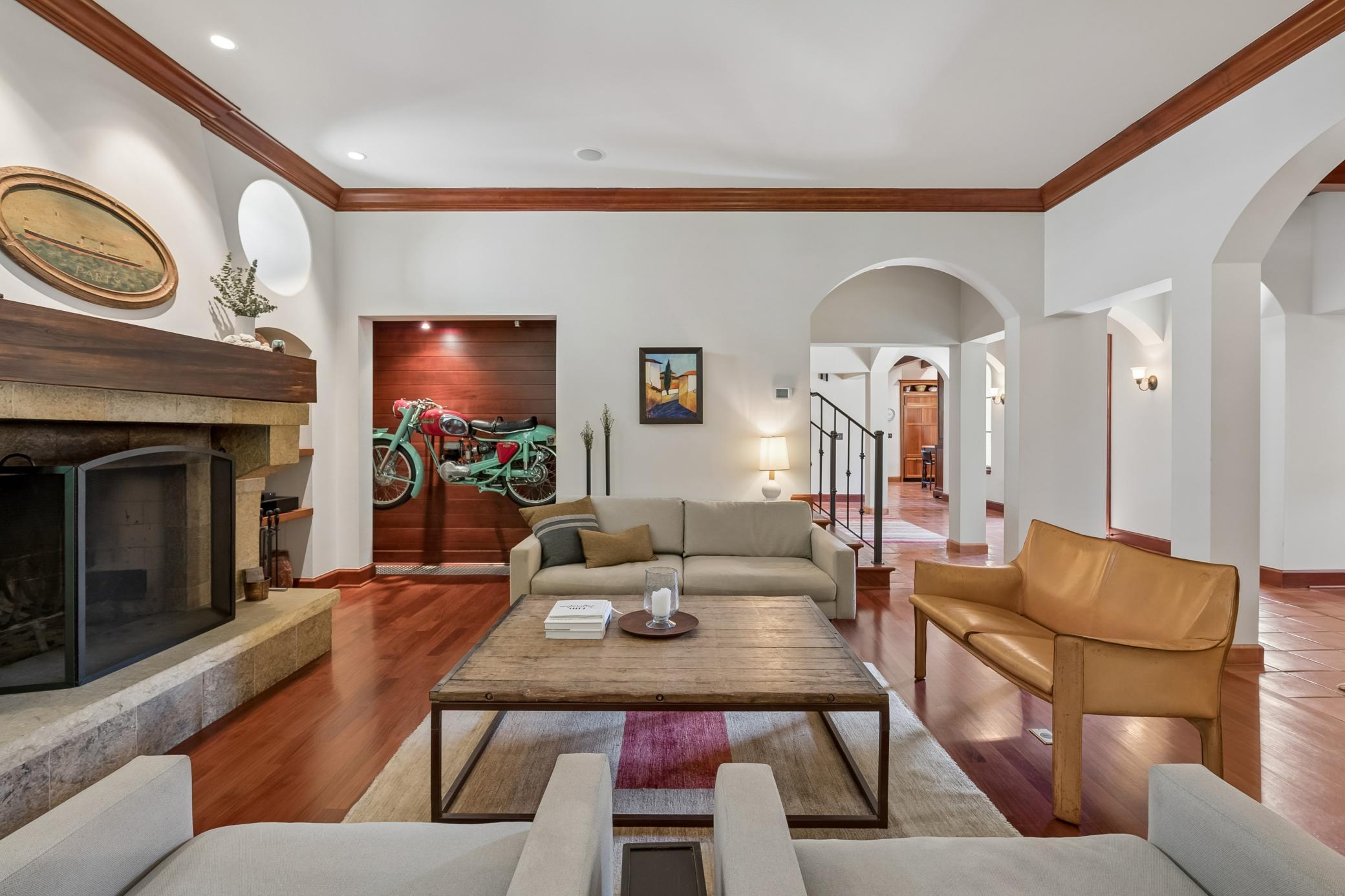 4051 Linden Hills Boulevard