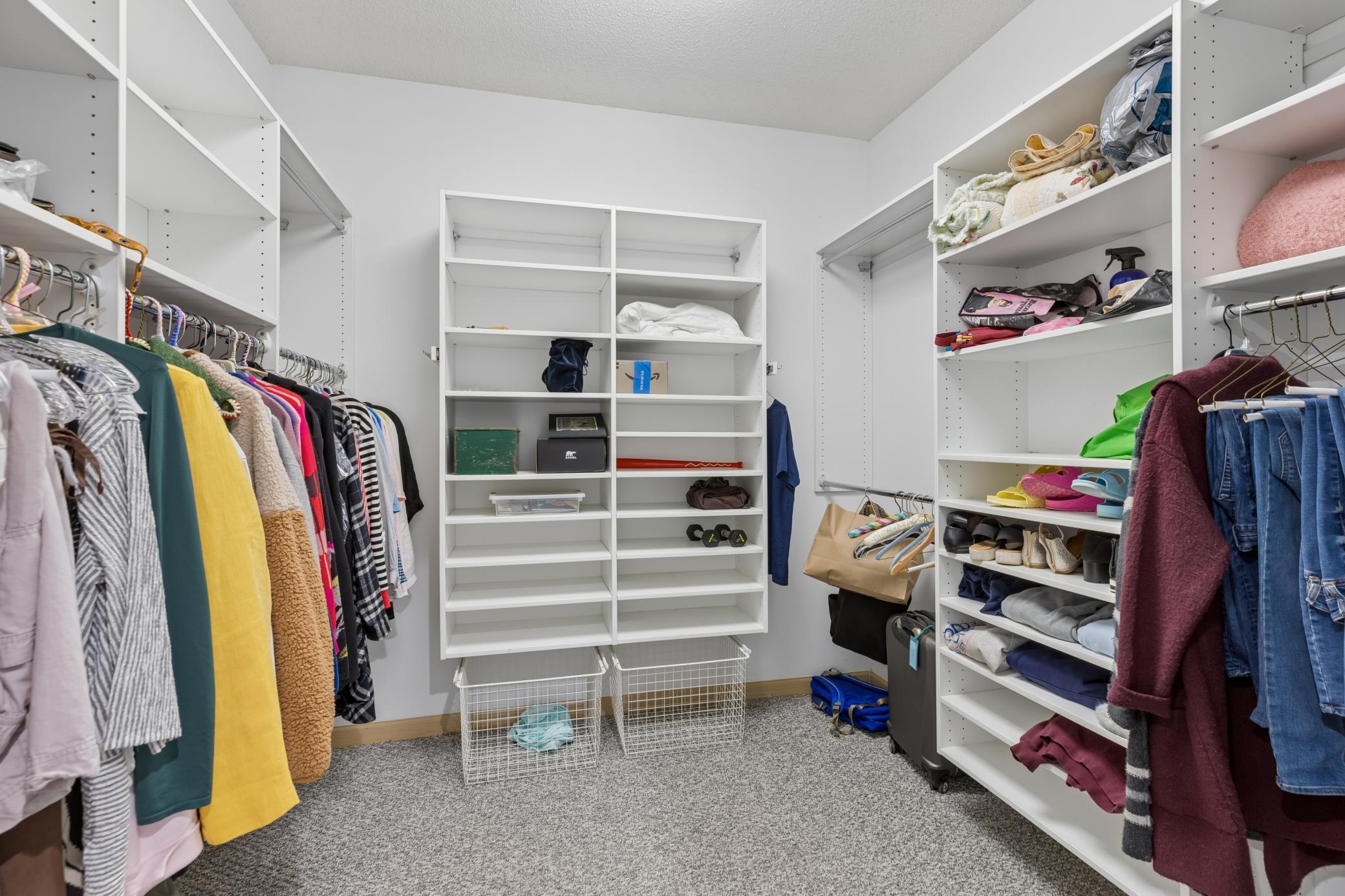 3705 Oakton Ridge