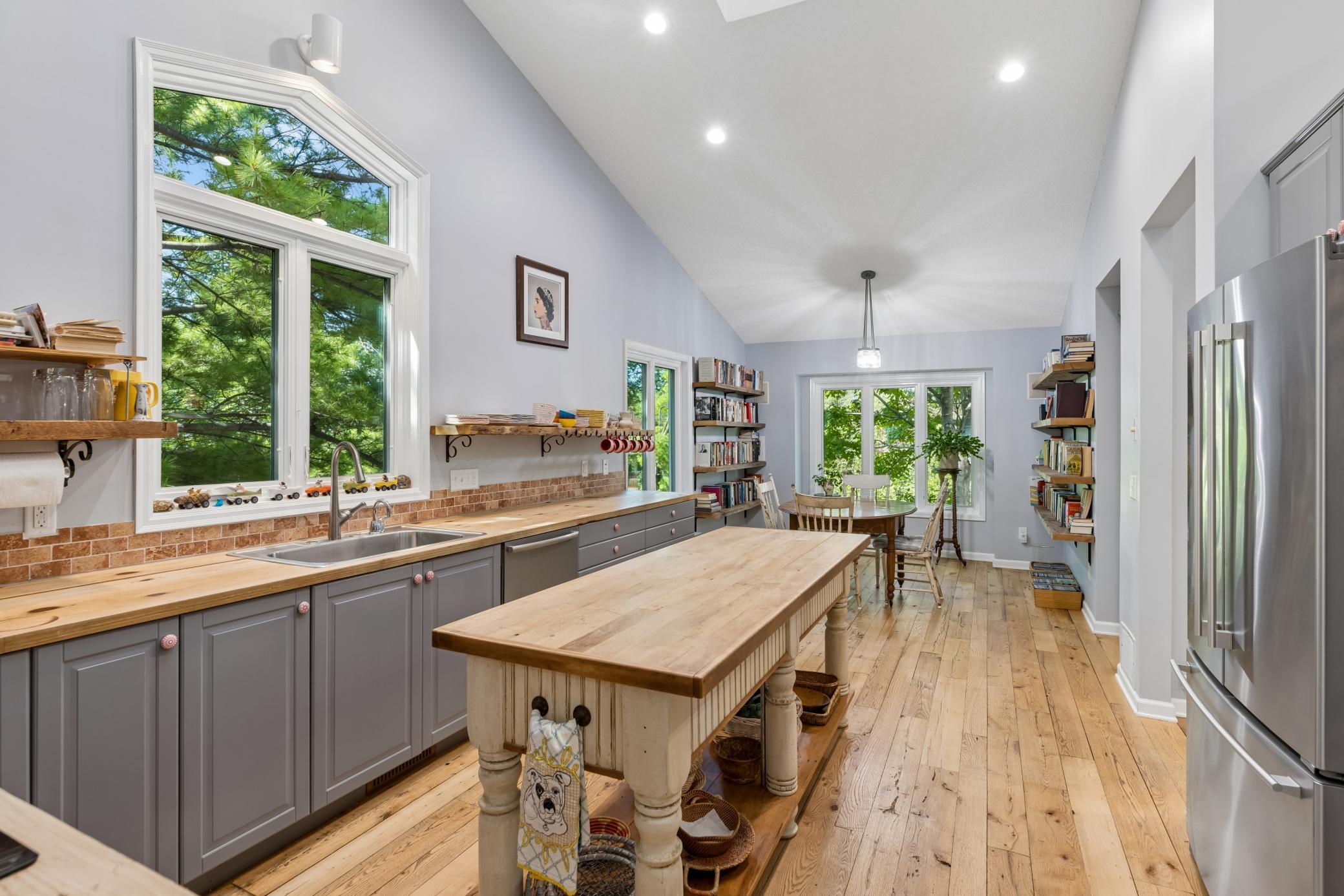 3705 Oakton Ridge