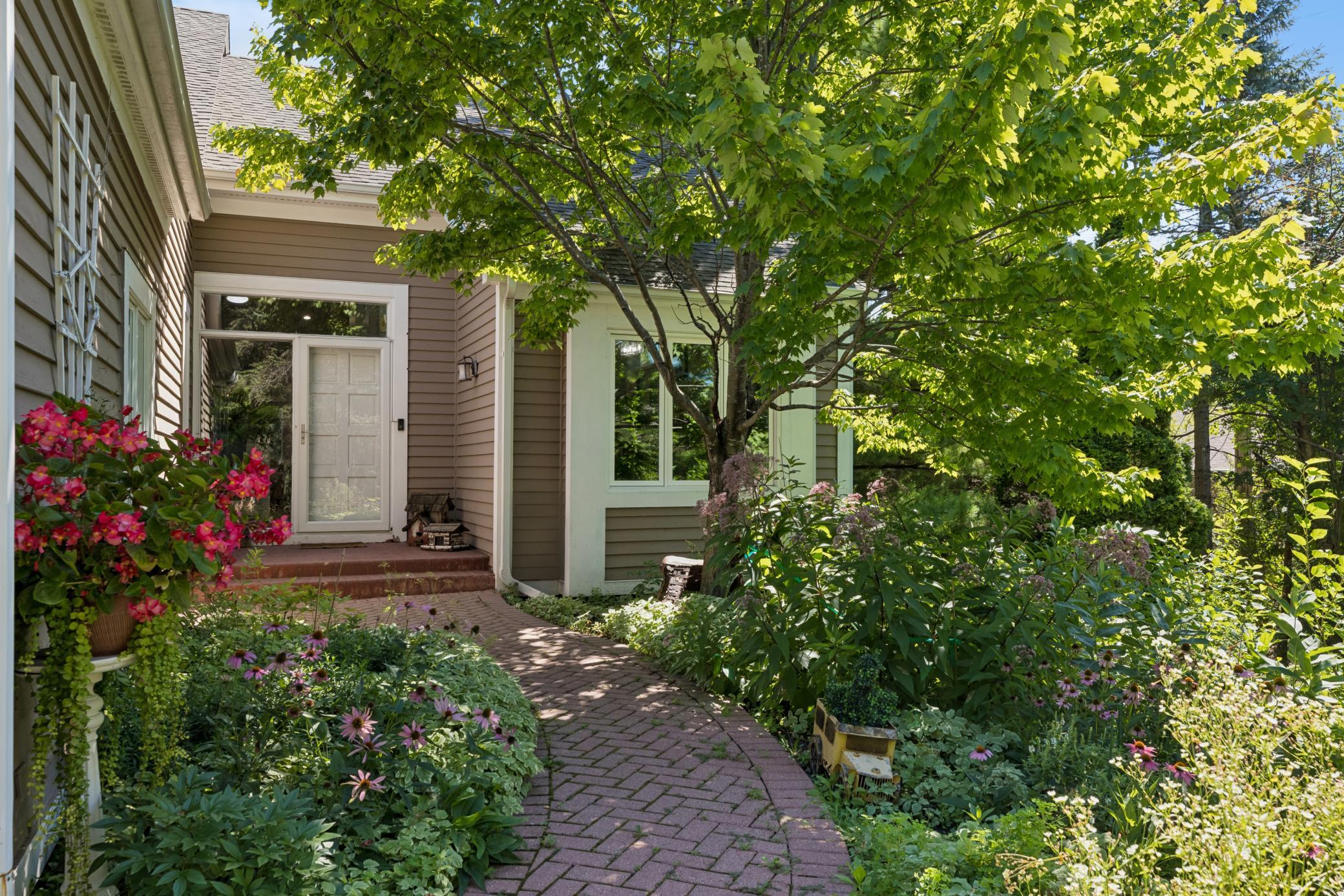 3705 Oakton Ridge