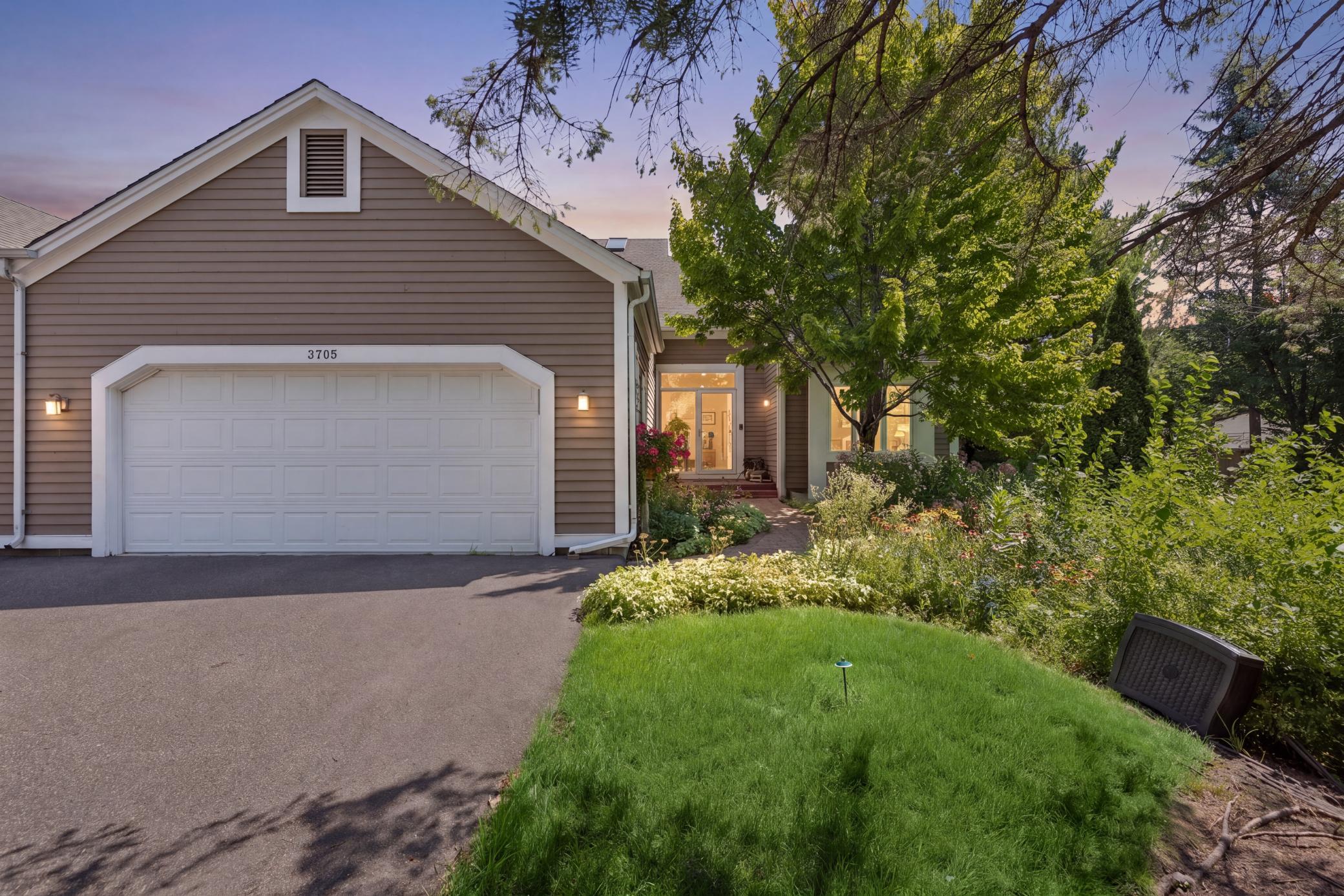 3705 Oakton Ridge