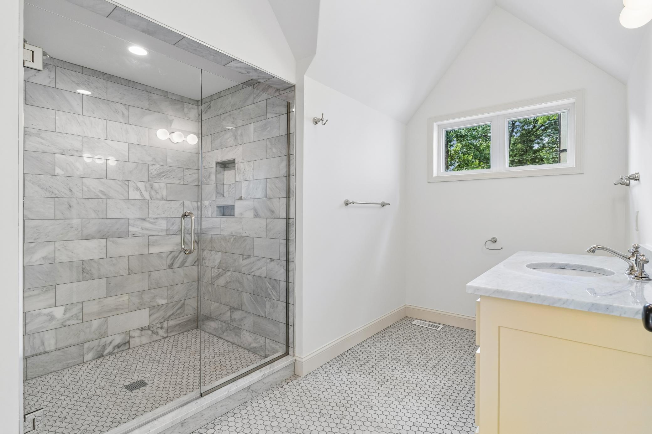 3711 Colgate Avenue Unit: 2