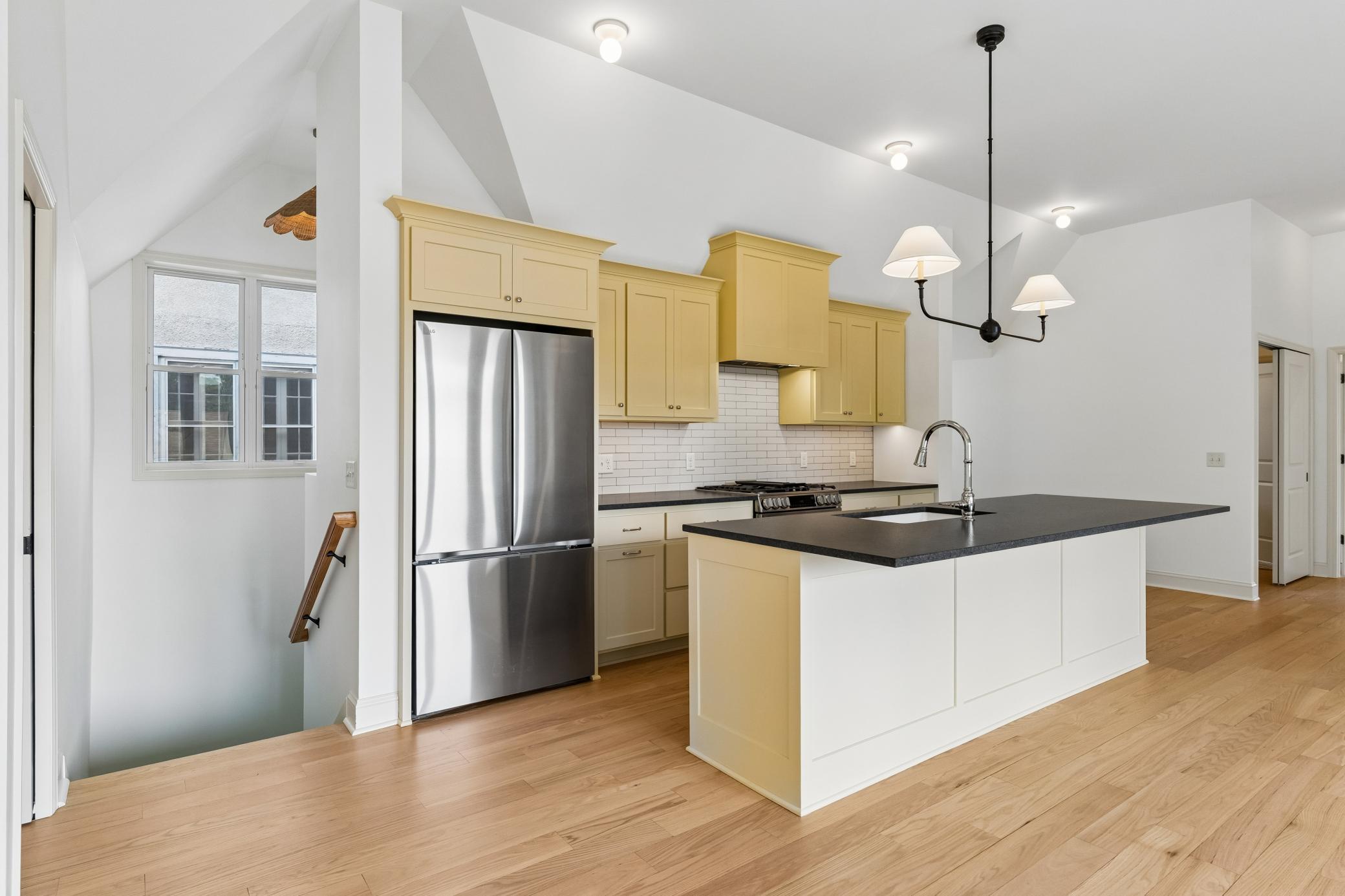 3711 Colgate Avenue Unit: 2