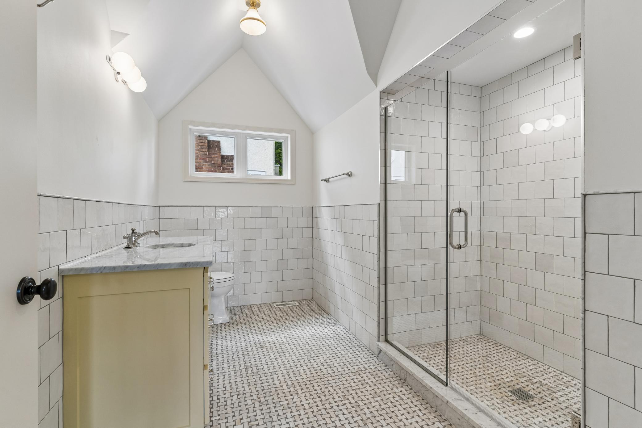 3711 Colgate Avenue Unit: 2